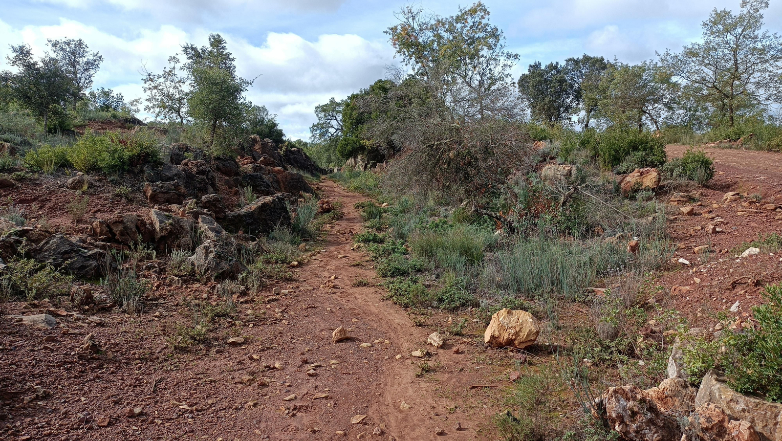 Nos acercamos a las minas de Cerro del Hierro.