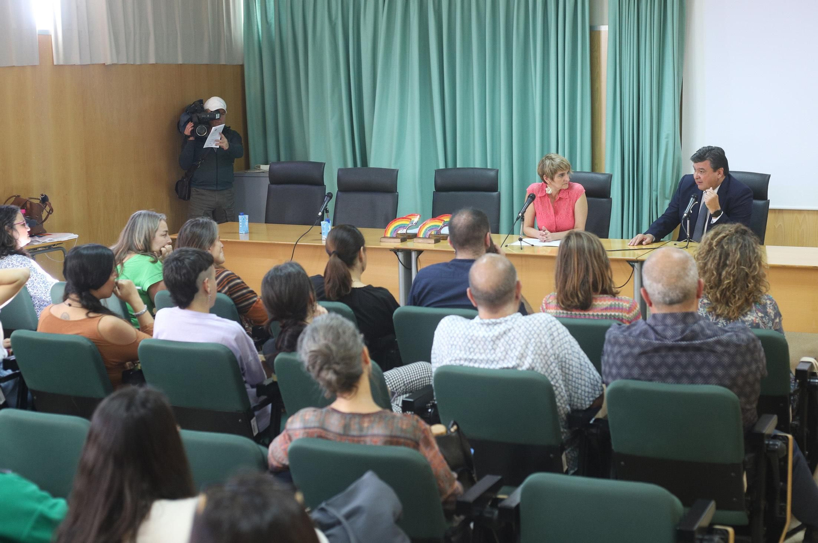 Imágenes de la apertura de las Jornadas Lgtbiq+