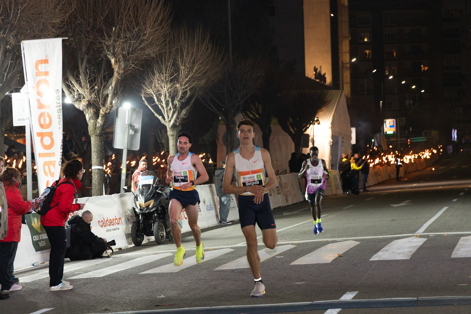 En imágenes: la élite del atletismo mundial y nacional exhibe su clase en la Carrera de San Antón 2026