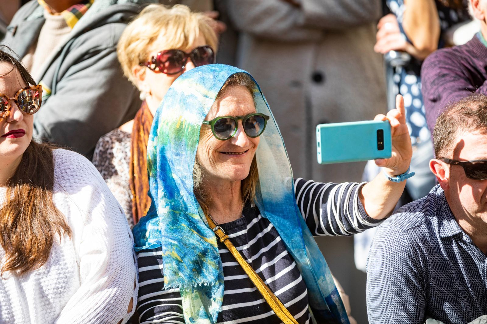 Búscate entre las mejores imágenes de la Erizada 2024 del Carnaval de Cádiz