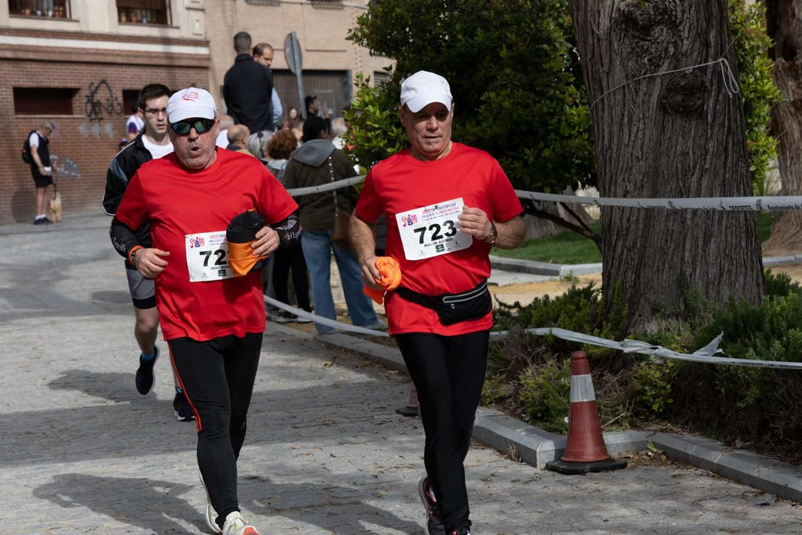 Más de 2.100 participantes corren  para promover la salud en Jaén, en imágenes (2)