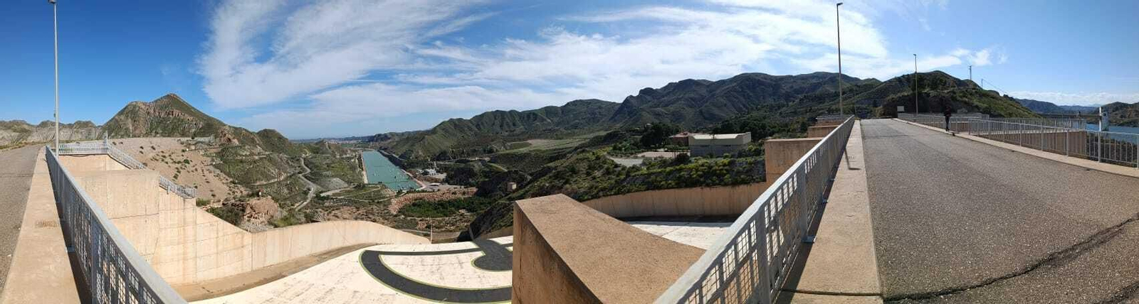 Así se encuentra el embalse de Cuevas del Almanzora tras dos meses intentos de lluvias.