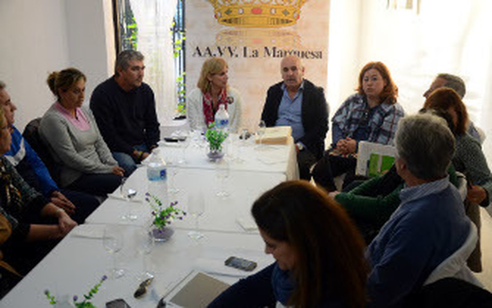 La alcaldesa repasa con vecinos de La Marquesa las actuaciones realizadas