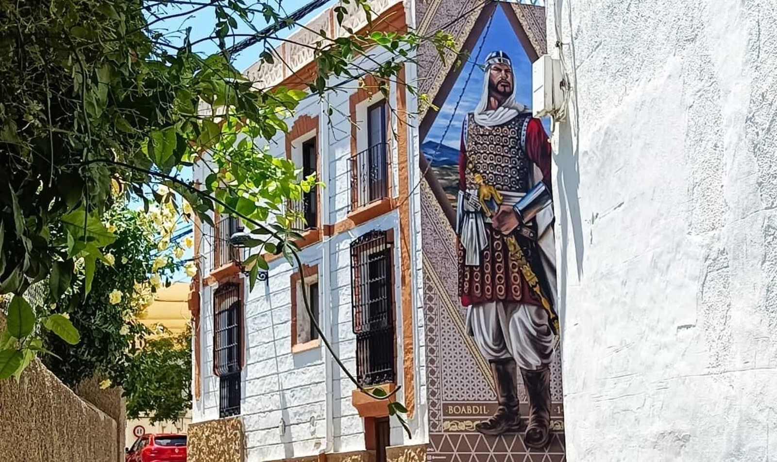 Mural que preside uno de los laterales del Ayuntamiento de Fuente Victoria.