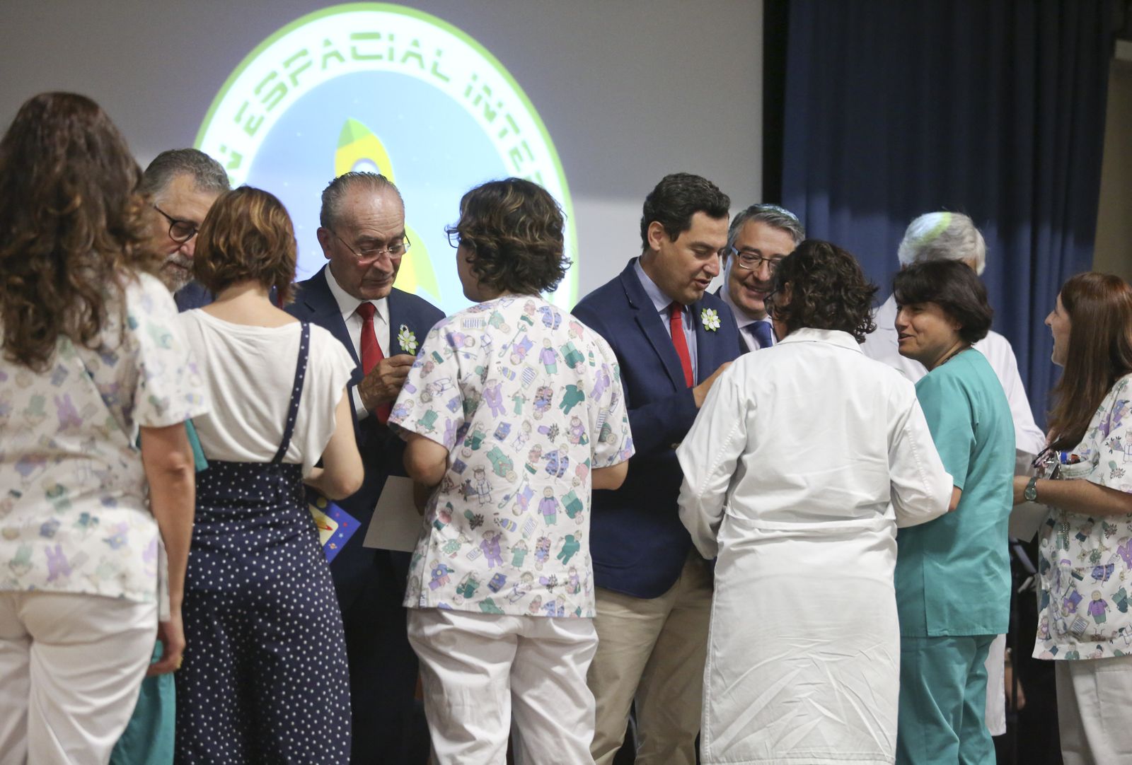 Las fotos de la presentación de la nave espacial de la Asociación contra el Cáncer en Málaga