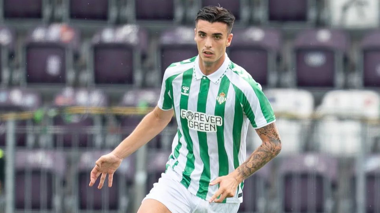Ismael Sierra durante el amistoso del Betis en Austria