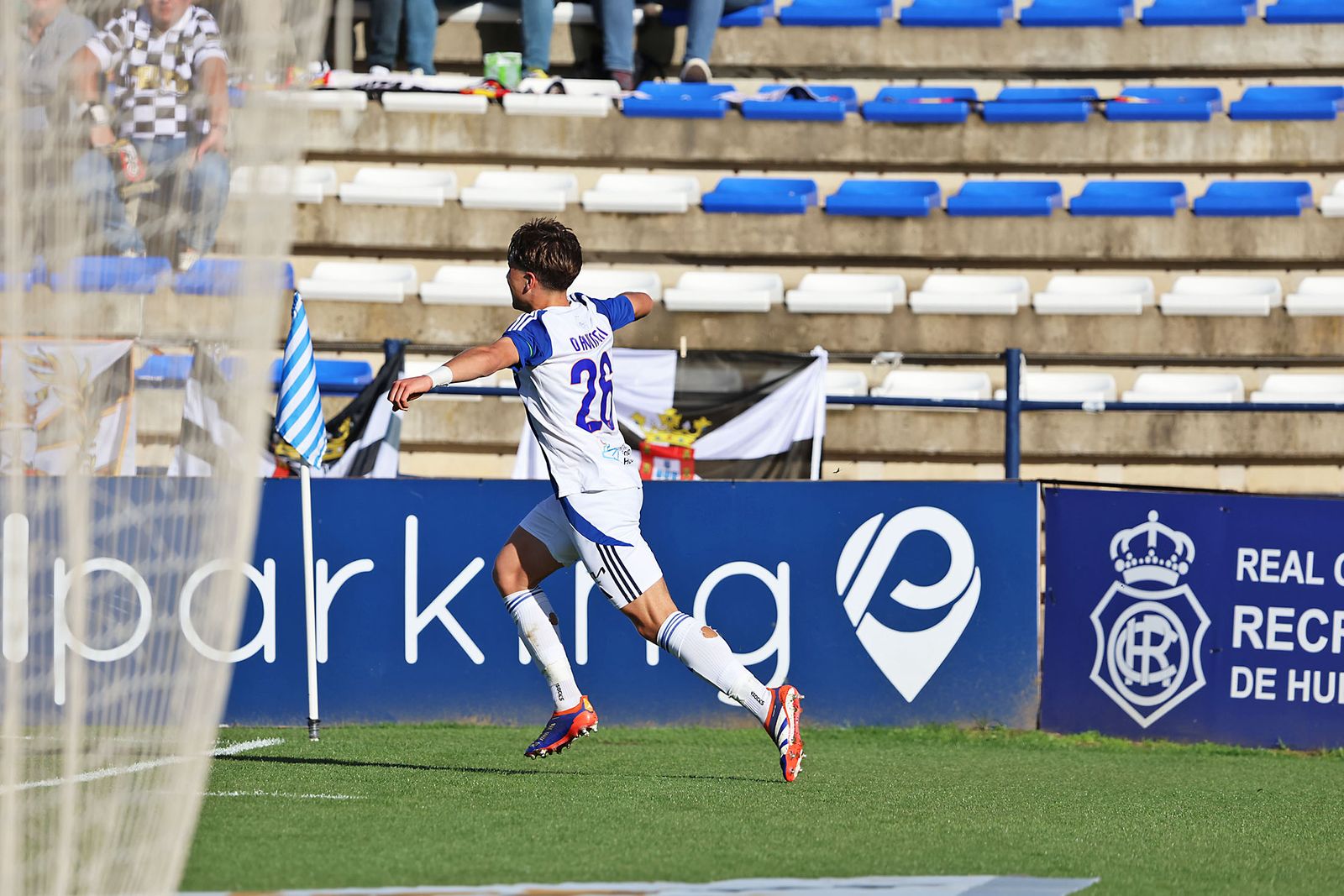 Las imágenes del encuentro entre el Recreativo de Huelva y el Ceuta