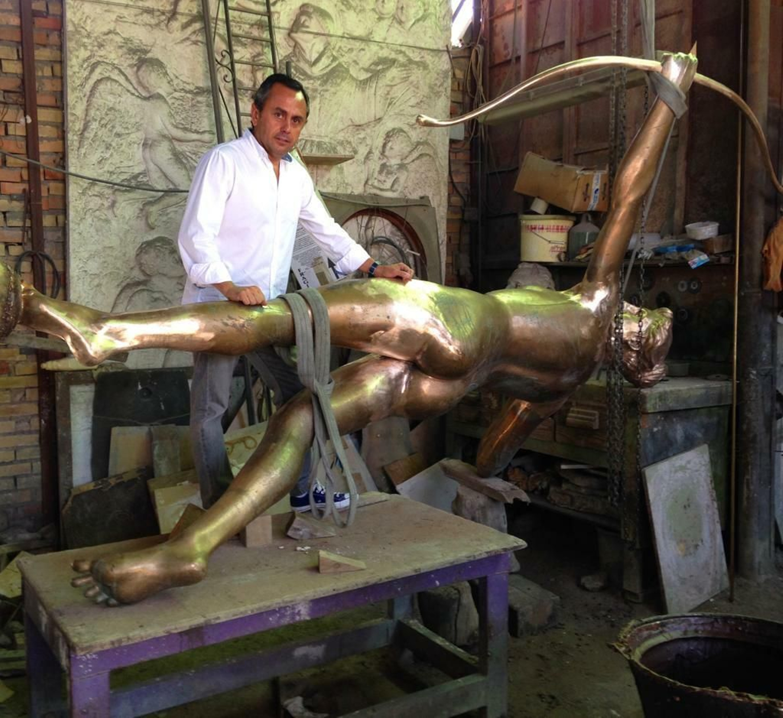 Ricardo Suárez, en el estudio trabajo