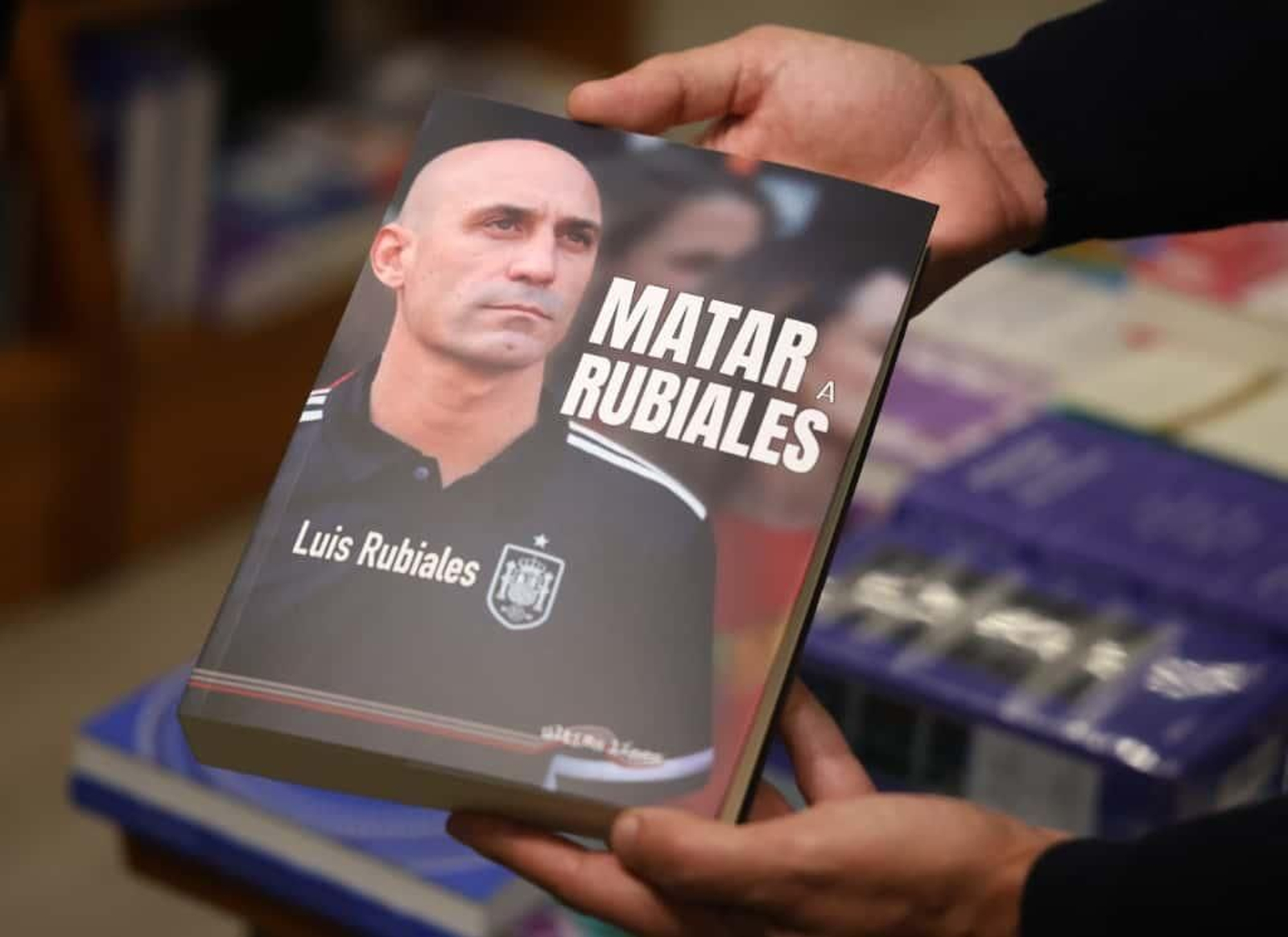 La presentación del nuevo libro de Luis Rubiales en Málaga, en fotos