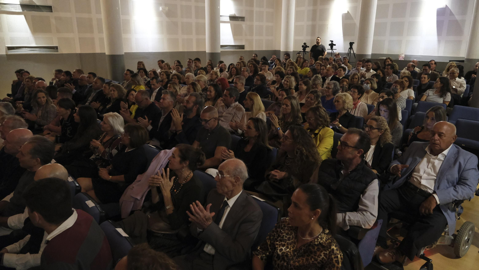 Imágenes de El Diario de los Libros, con Amós Milton