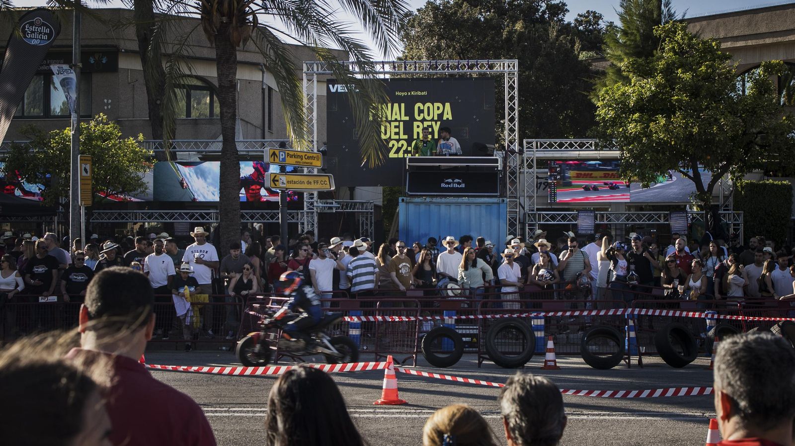 Búscate en el ambiente motero del sábado del Gran Premio de Jerez 2025