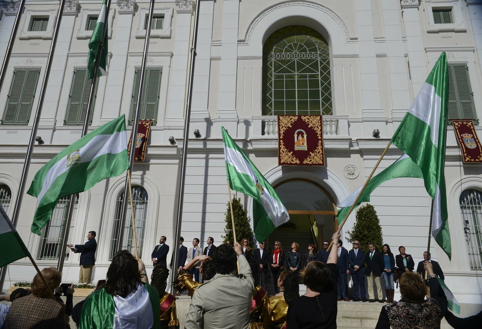 El Día de Andalucía se conmemora el viernes en la plaza Peral.
