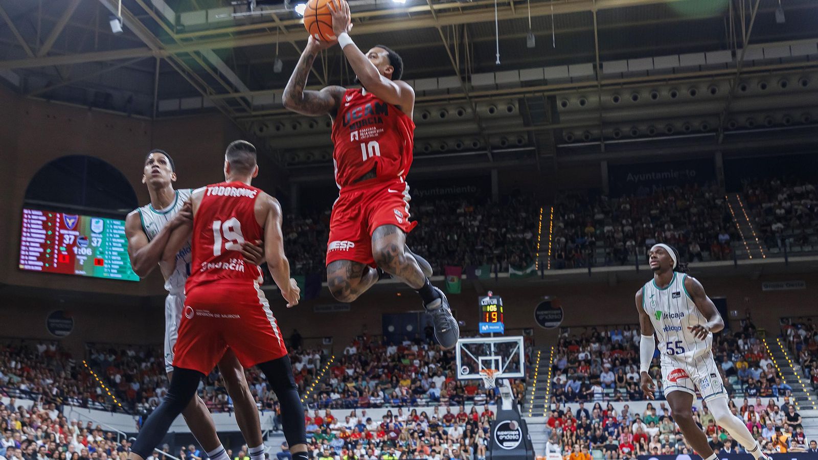 El UCAM Murcia-Unicaja de la Supercopa, en fotos