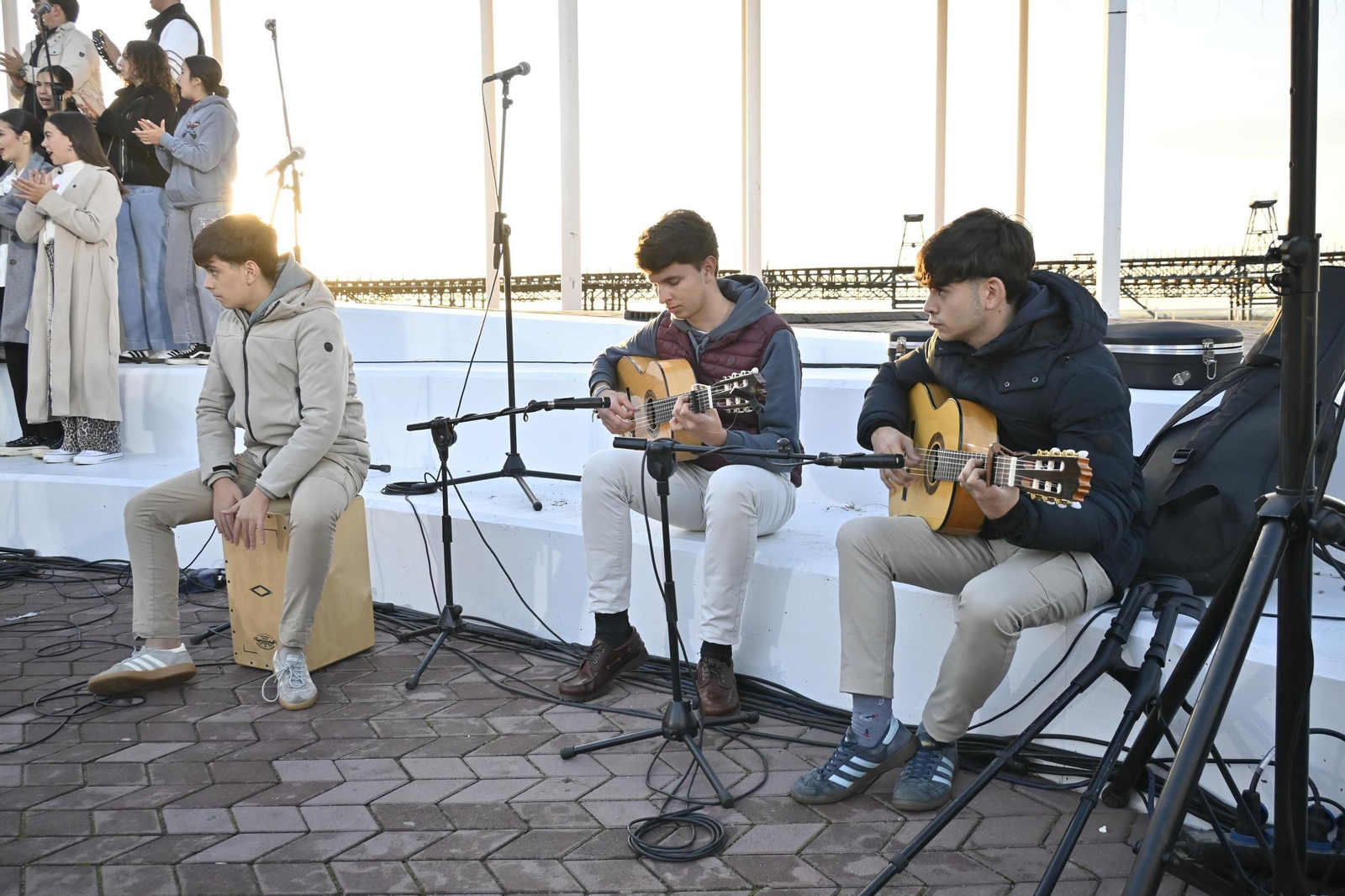 Inauguración de la iluminación navideña en el Paseo de la Ría del Puerto de Huelva 2025