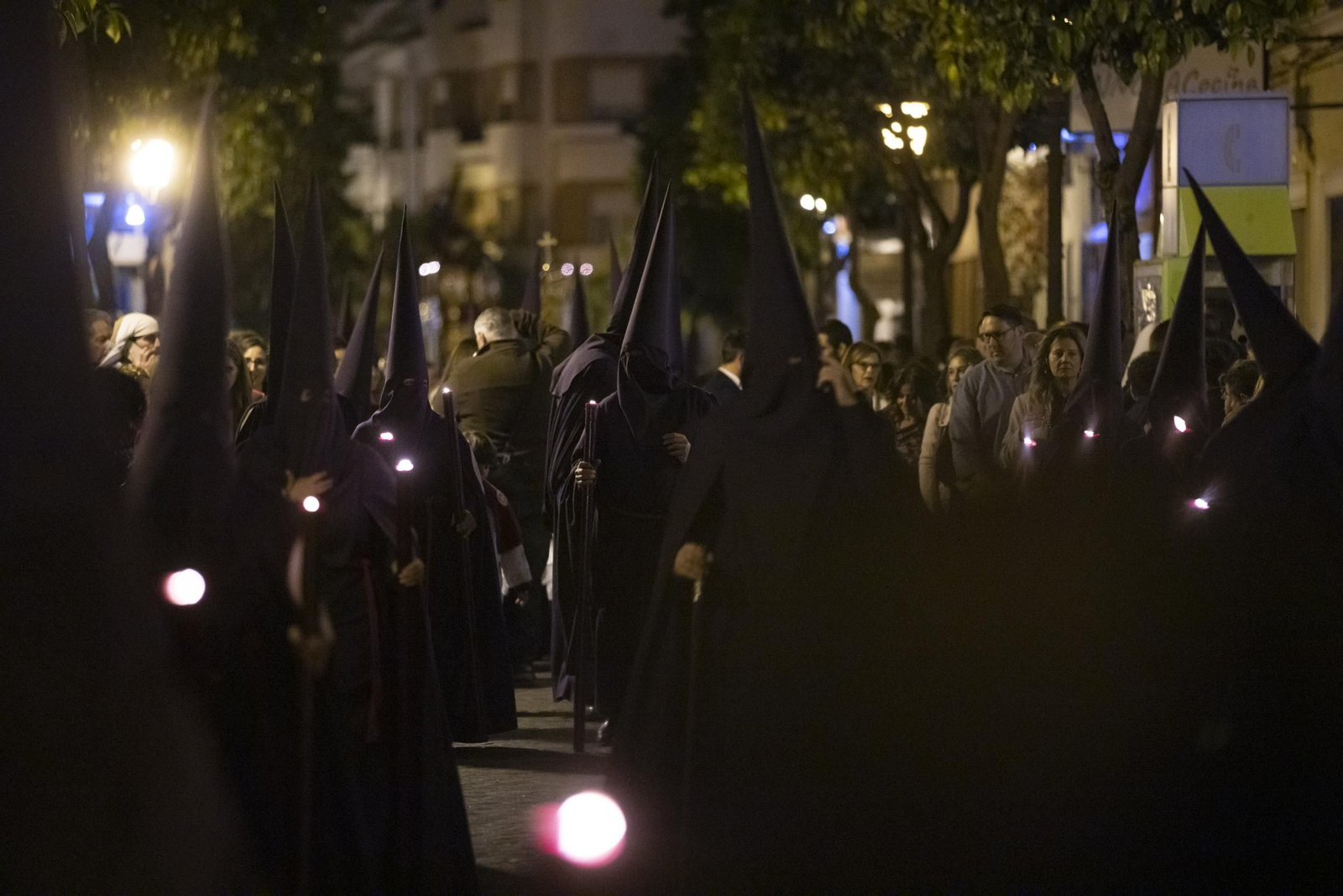 Martes Santo: Hermandad de Pasión de Huelva, en imágenes