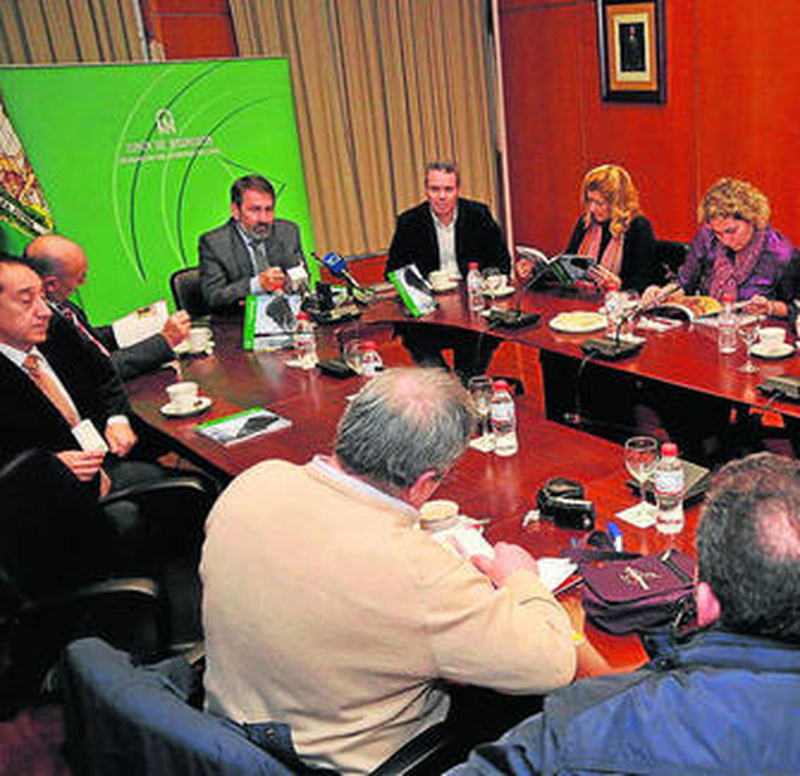Gabriel López Almagro, presentando el resumen del año taurino 2009.