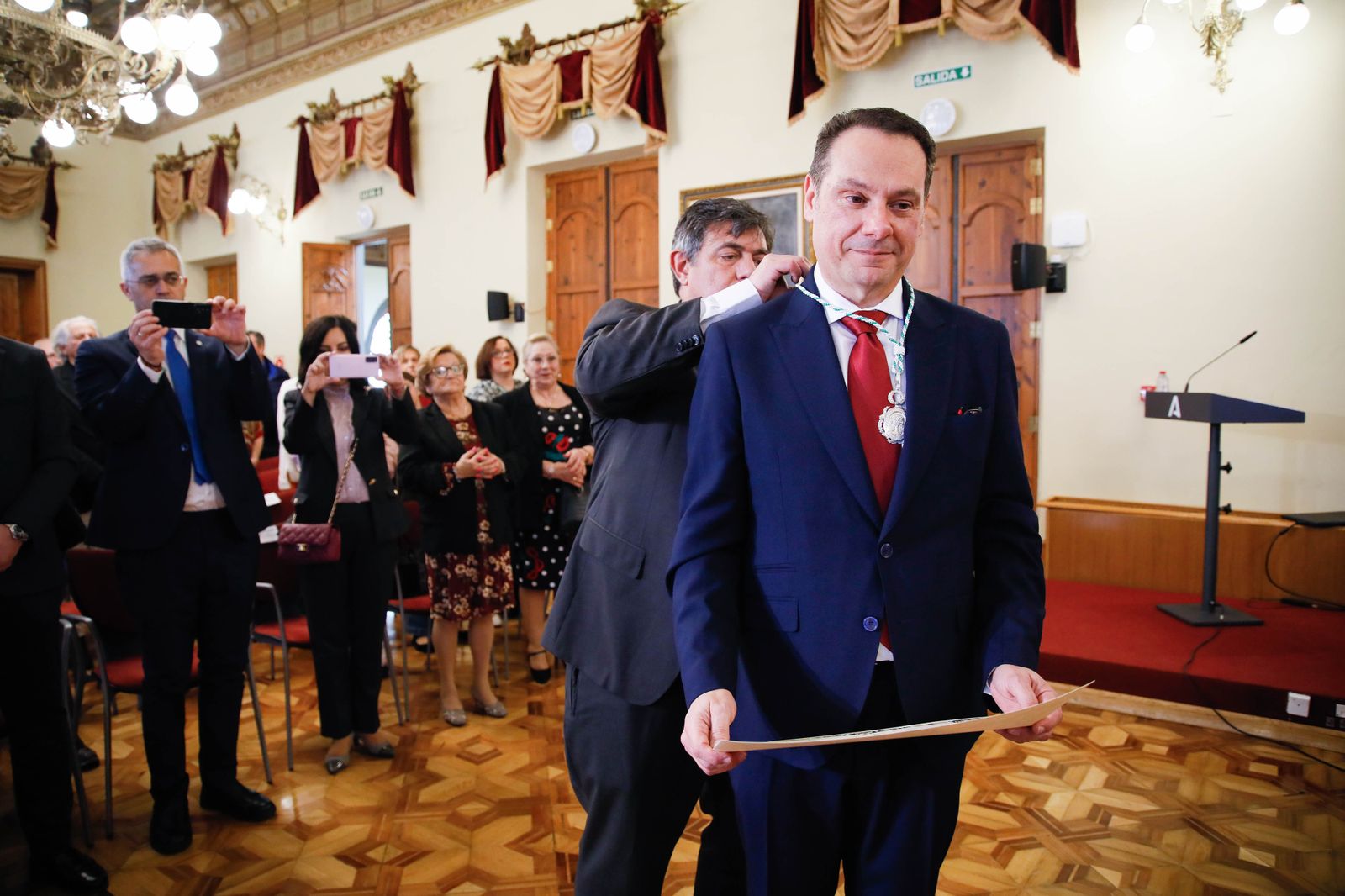 Juan Manuel Martín Robles ingresa como académico de Historia de Andalucía y te lo contamos en imágenes