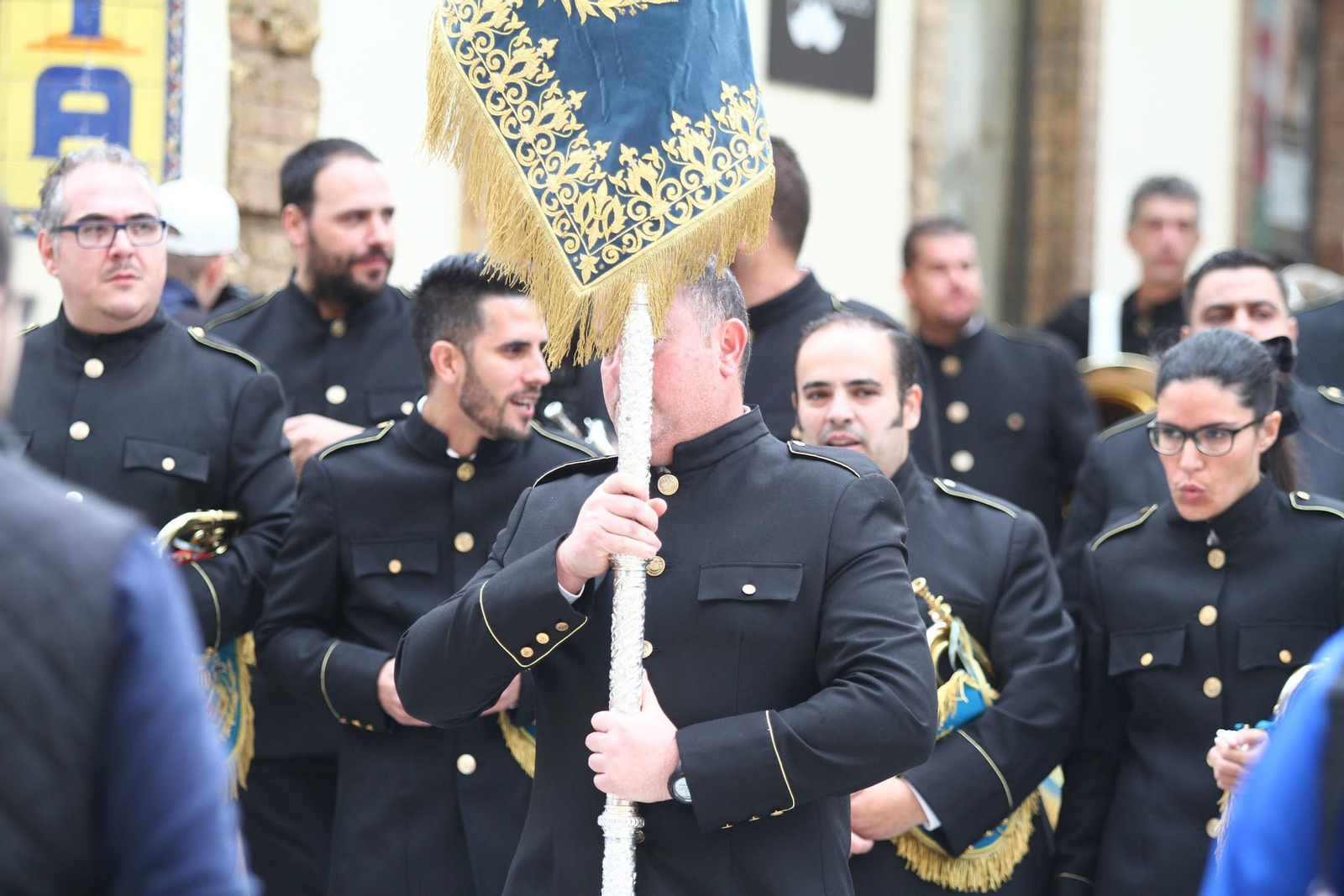 Procesión Solemne  de la Hermandad de La Vera Cruz, con el Santísimo Sacramento.