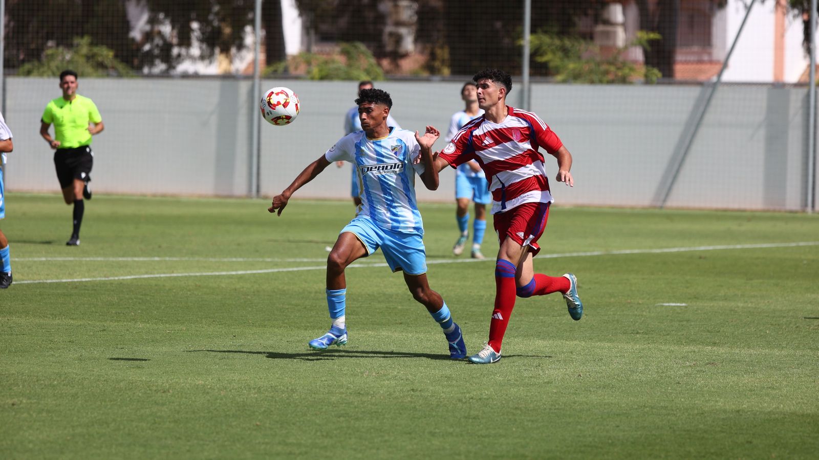 Las fotos del histórico primer partido oficial en La Academia del Málaga CF