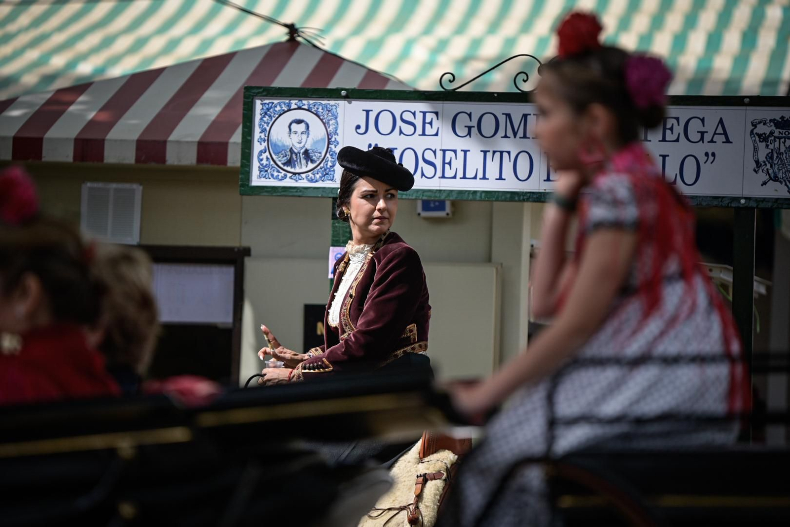 Fotos del bonito ambiente por las calles del real de la Feria de Sevilla