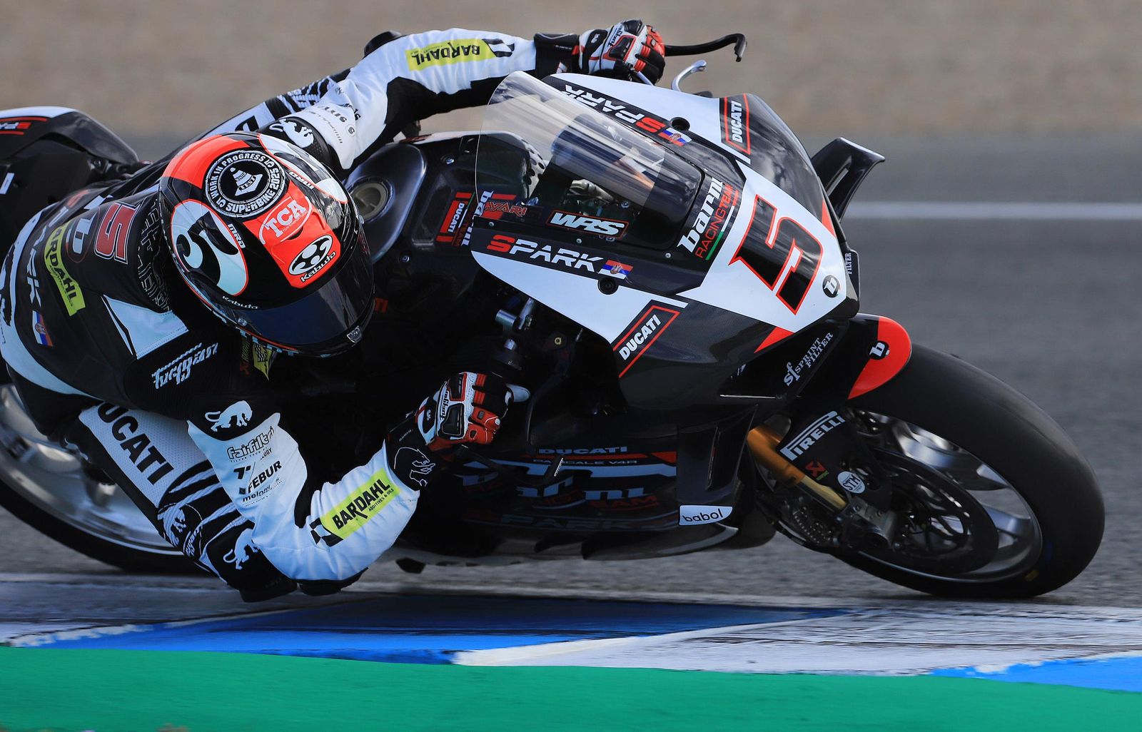 Imágenes del entrenamiento de Superbike en el Circuito de Jerez