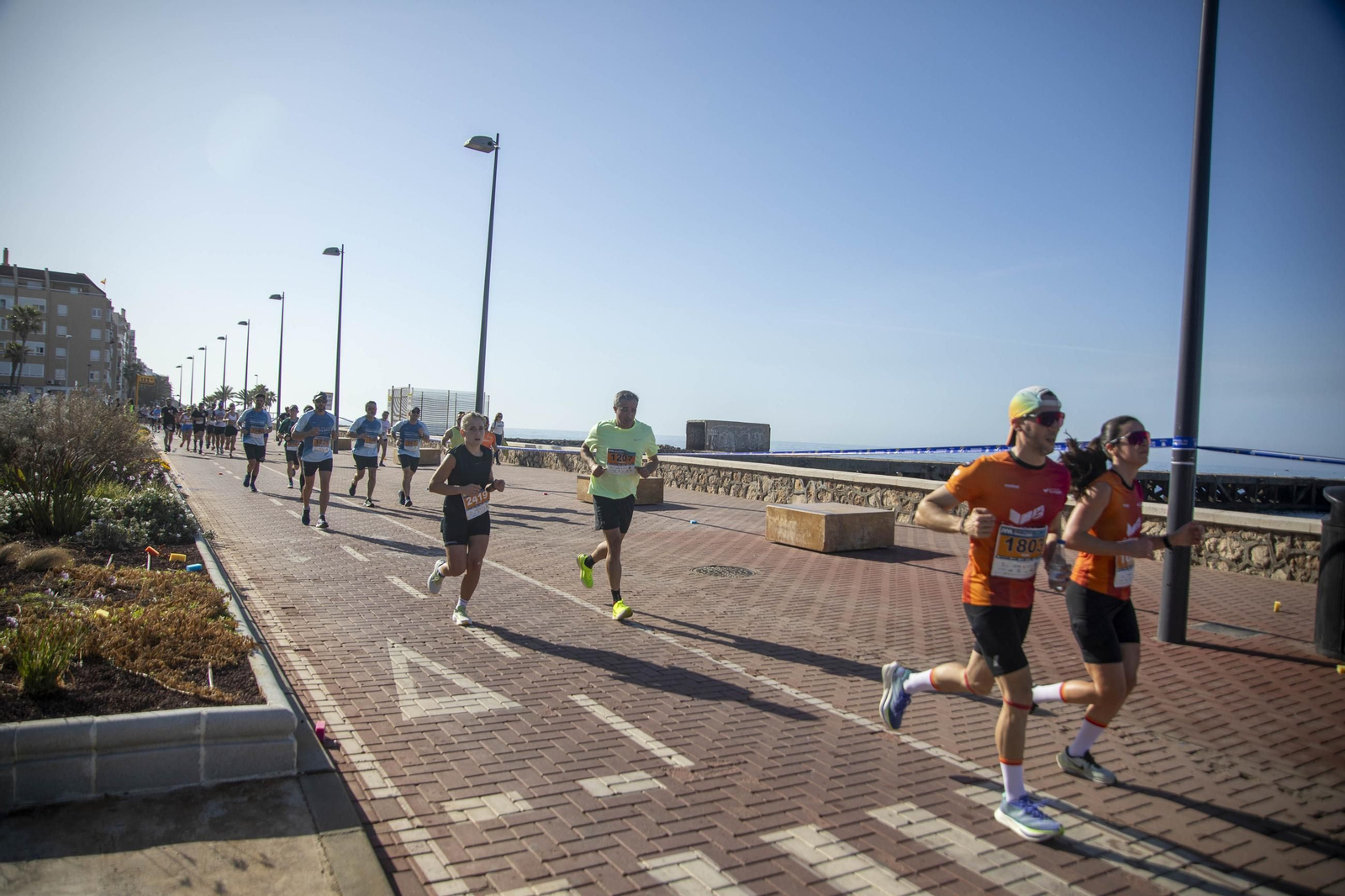 El Medio Maratón de Almería 2025, en imágenes