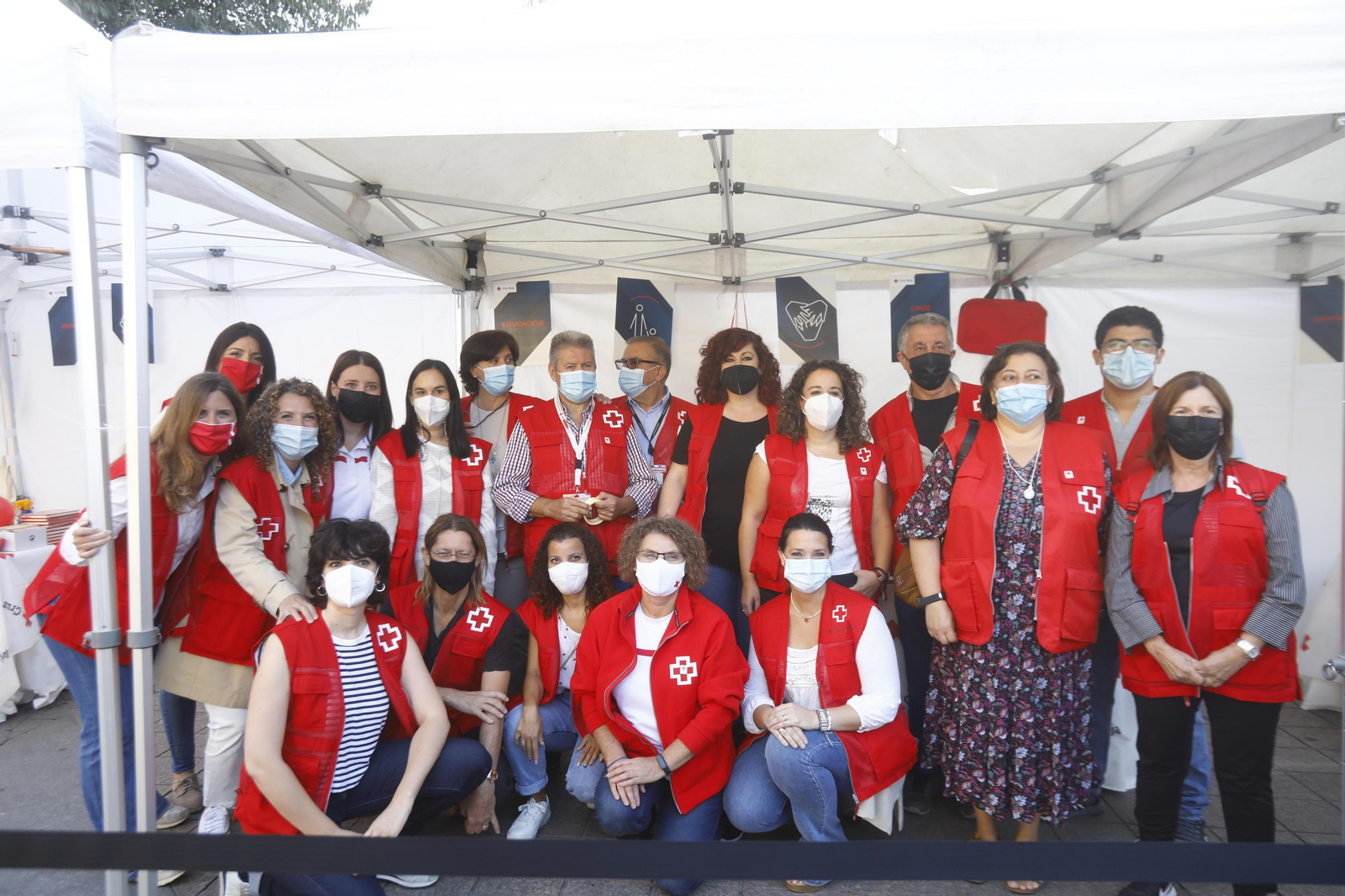 El Día de la Banderia de Cruz Roja en Córdoba, en imágenes