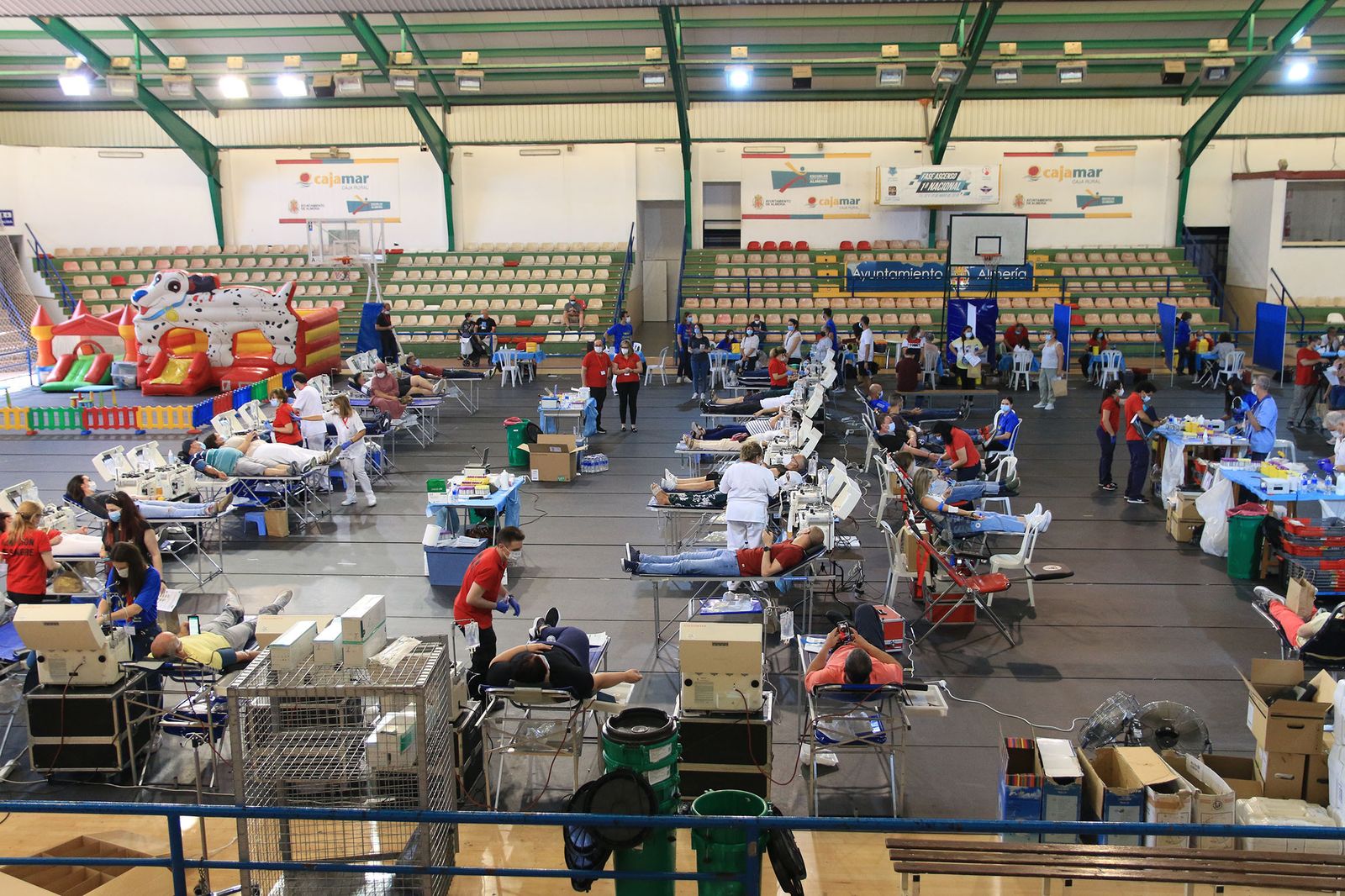 El pabellón Rafael Florido acoge el récord de donantes de sangre