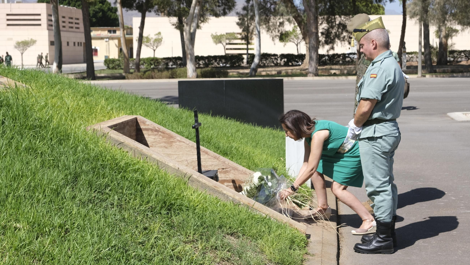 La Ministra de Defensa, Margarita Robles, visita la Base de La Legión en Viator, en imágenes