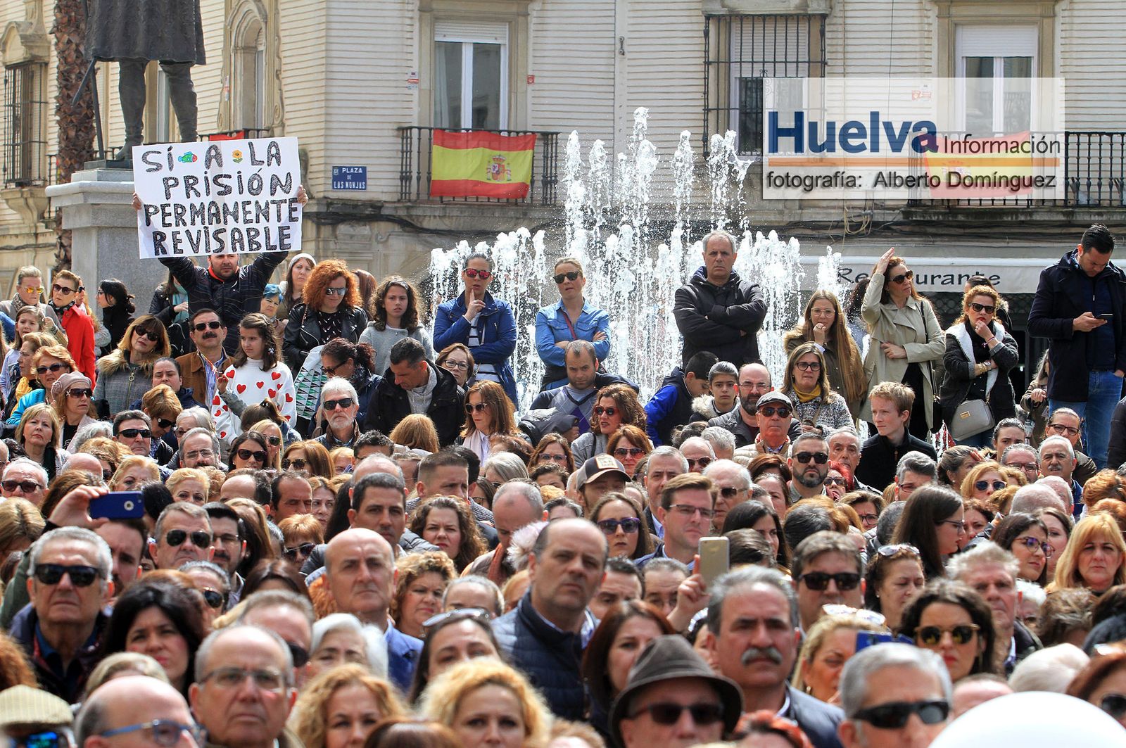 Imágenes de la manifestación contra la derogación de la prisión permanente revisable celebrada en Huelva