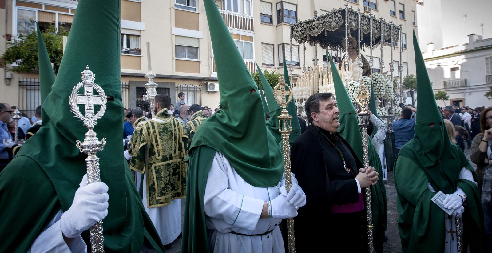 Las imágenes del Martes Santo en San Fernando