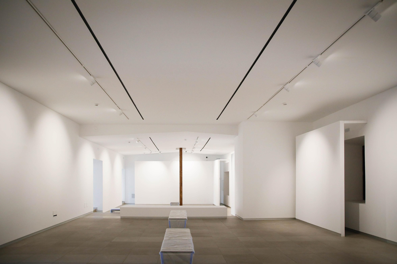 Imágenes de la entrevista realizada al director del Museo del Realismo Español Contemporáneo MUREC