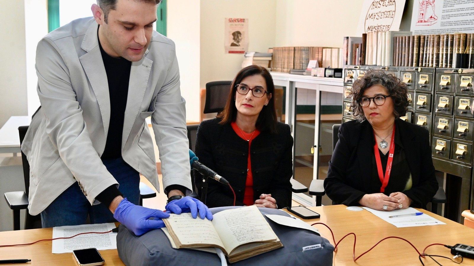 Hallan una traducción de Terencio realizada por una mujer en el siglo XVIII única en España