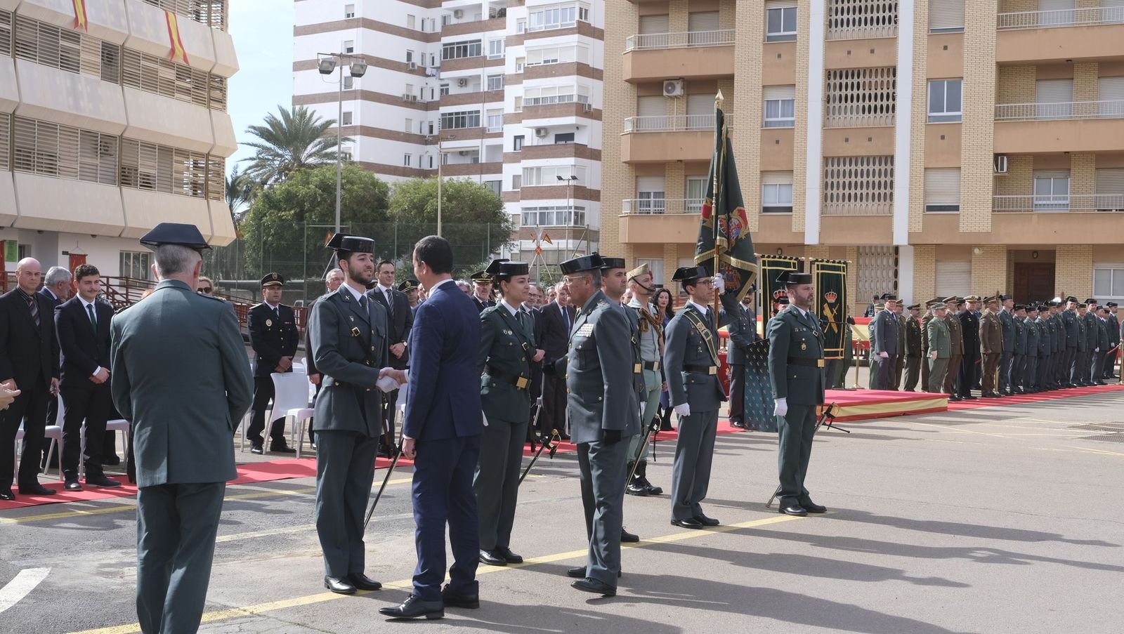 Las imágenes de la toma de posesión del nuevo coronel jefe de la Guardia Civil de Almería