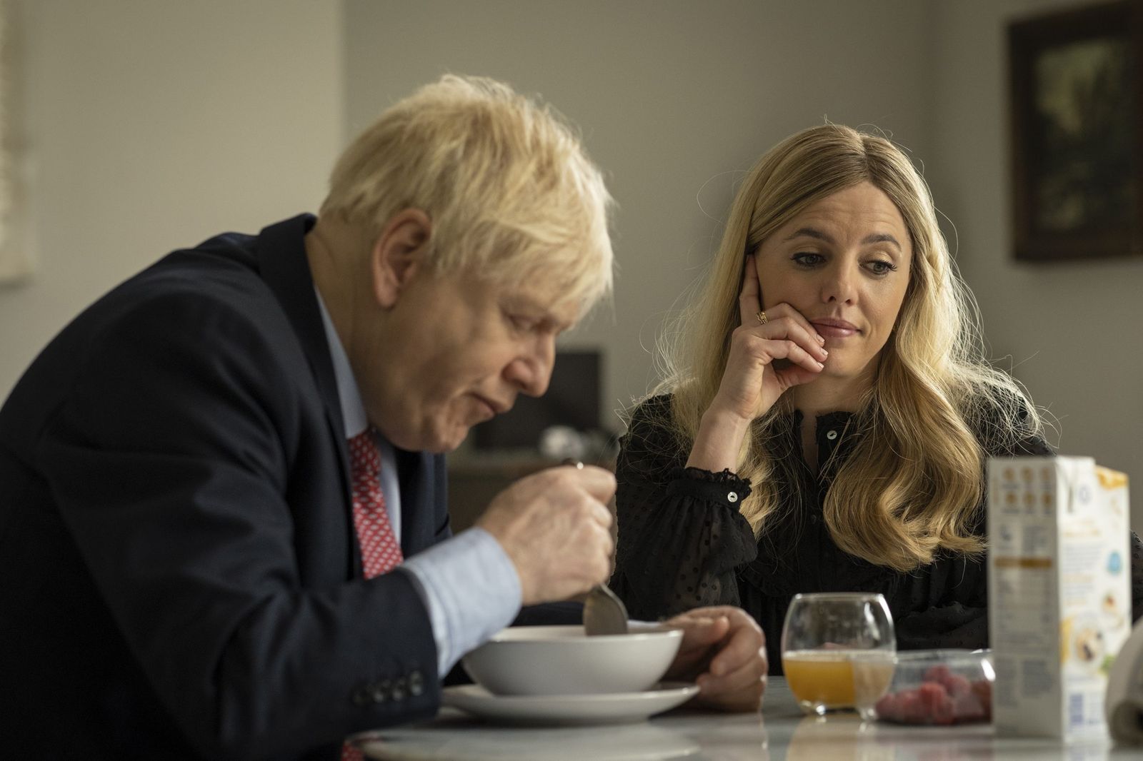 'This England': La serie con Kenneth Branagh como Boris Johnson