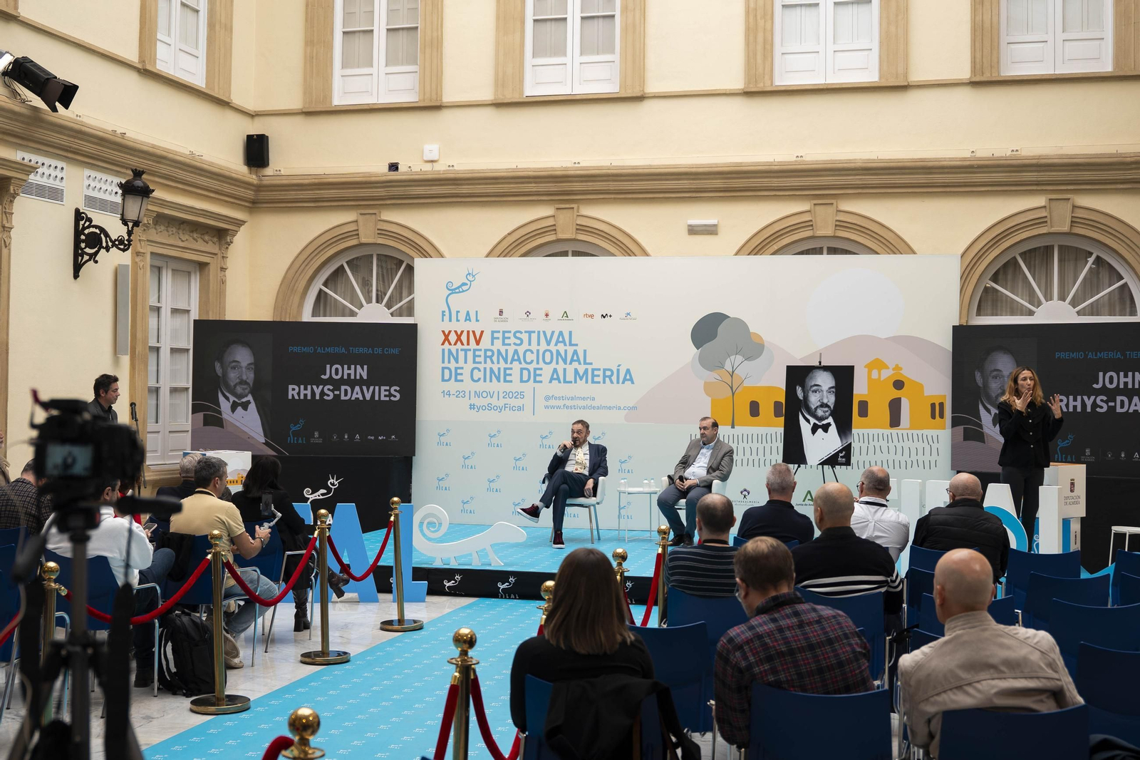 La estrella a JOHN RHYS-DAVIES luce en el paseo de la fama de Almería