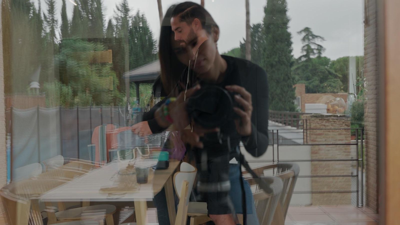 Isco siendo filmado por su pareja, Sara Sálamo