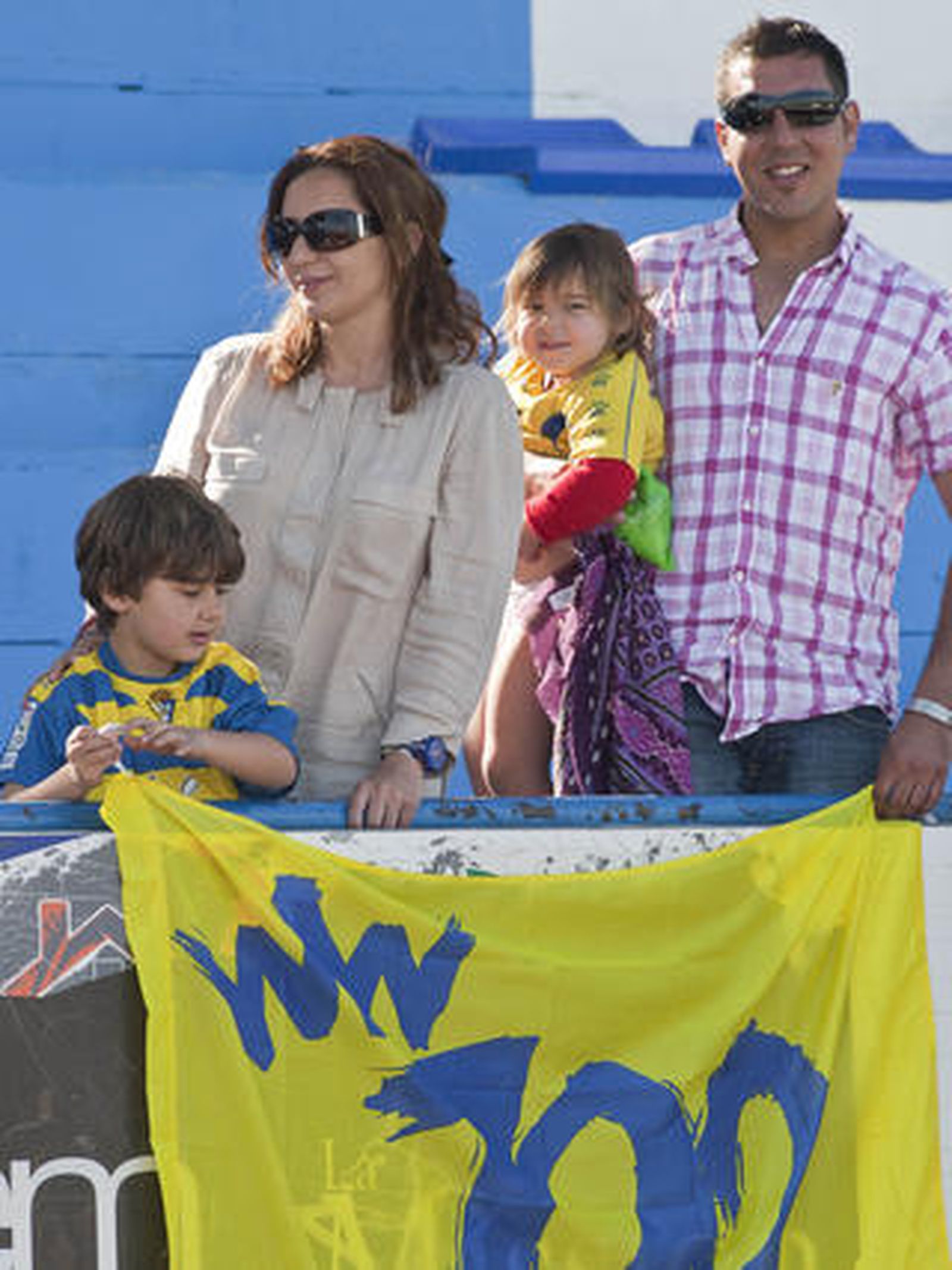 Un buen número de gaditanos y cadistas acompañaron a los amarillos. 

Foto: LOF