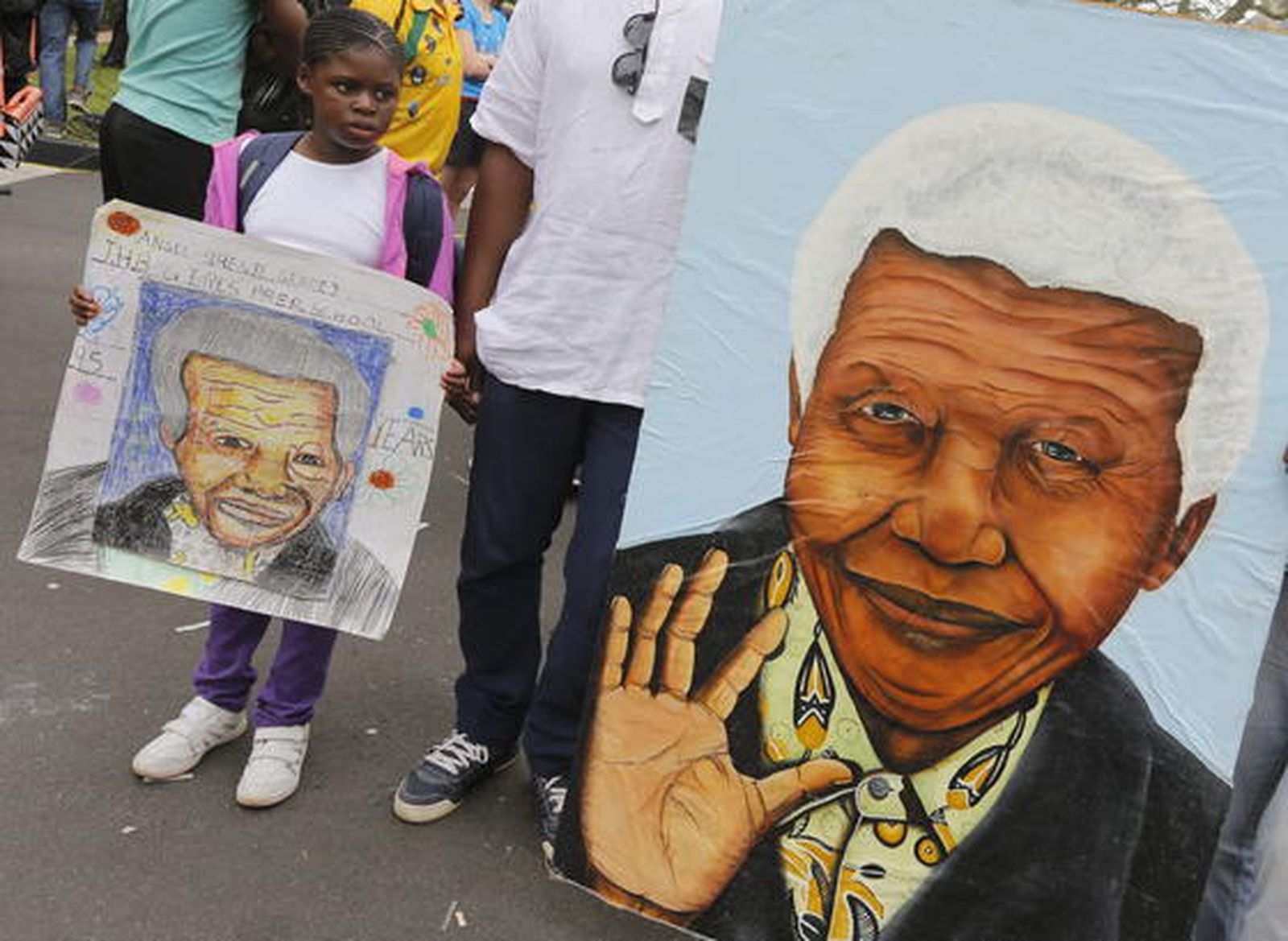 Concentraciones en Johannesburgo en recuerdo de Mandela.

Foto: EFE