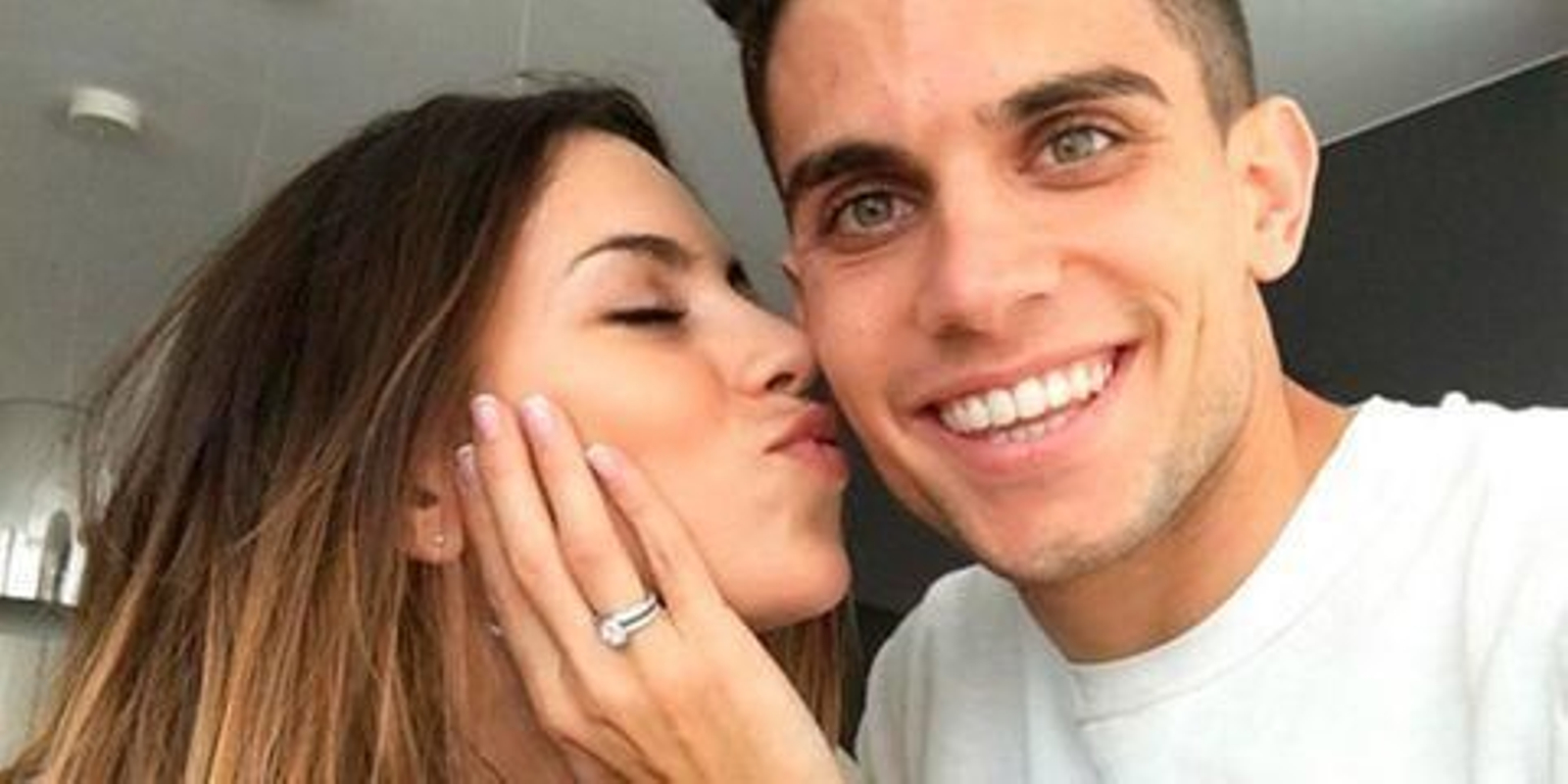 Melissa Jiménez y Marc Bartra en una pasada foto compartida en las redes