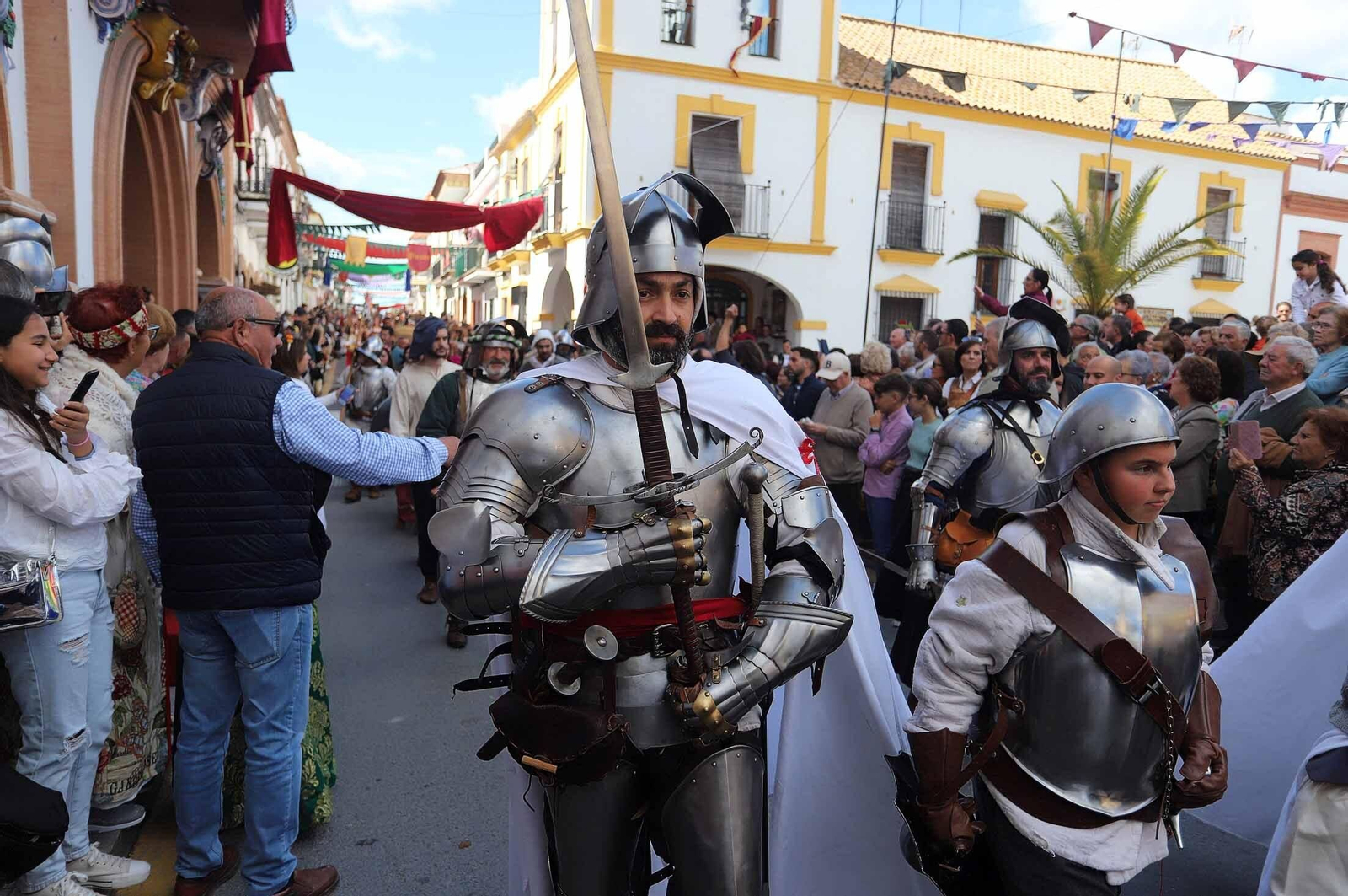 Imágenes del gran ambiente en la Feria Medieval de Palos de la Frontera, Huelva