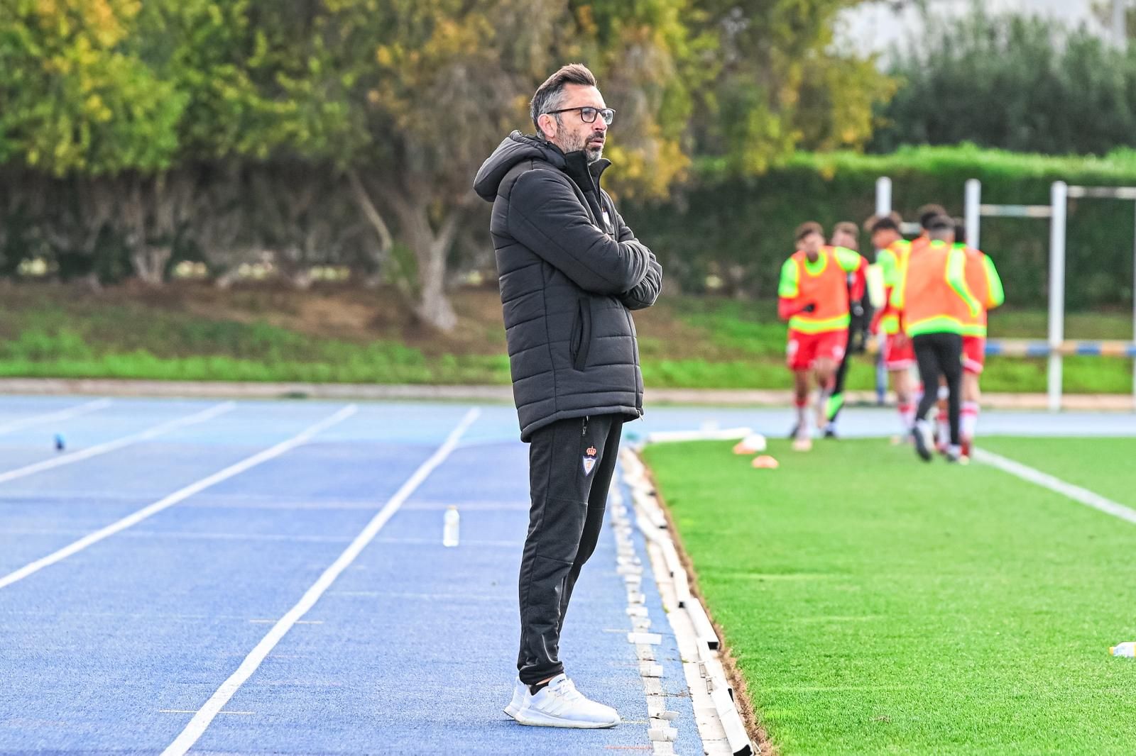 Manolo Herrero, en un momento del encuentro ante el filial almeriense.