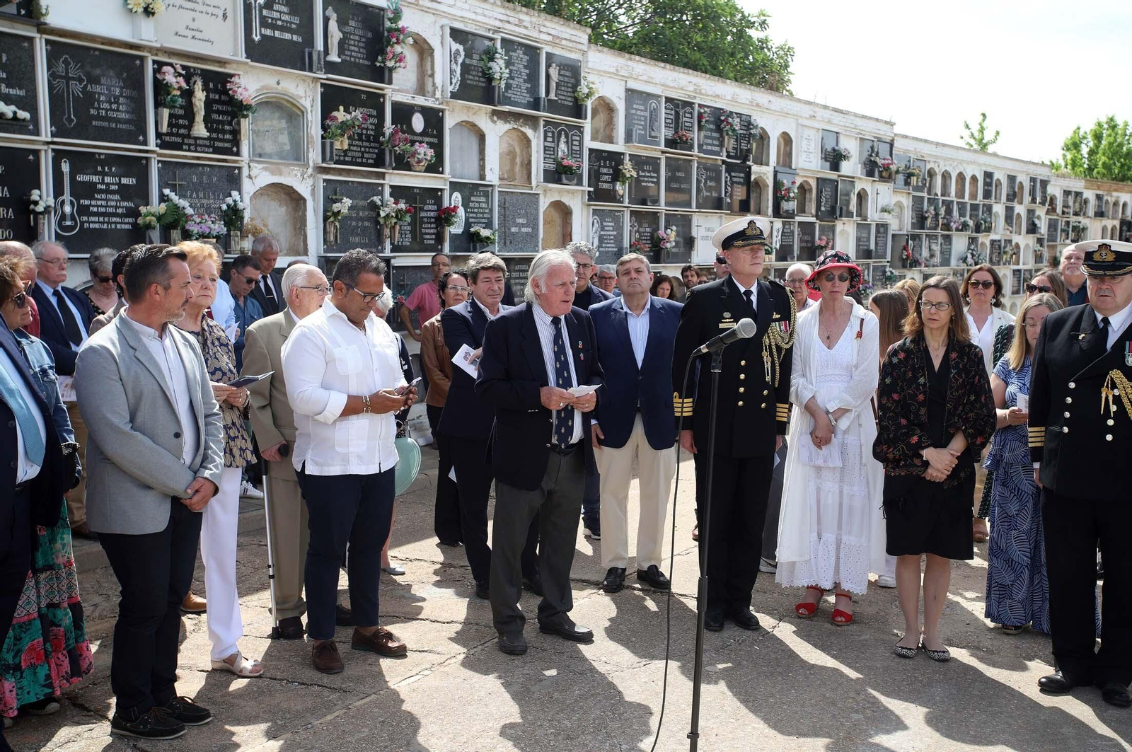 La ceremonia conmemorativa del 80 aniversario de la aparición del cuerpo de William Martin, en imágenes