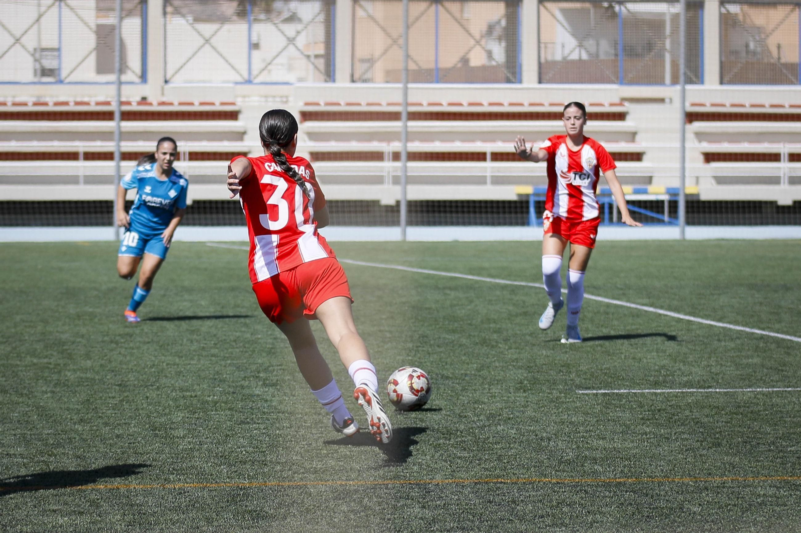 Las imágenes del partido de fútbol del Almería femenino contra el Betis B