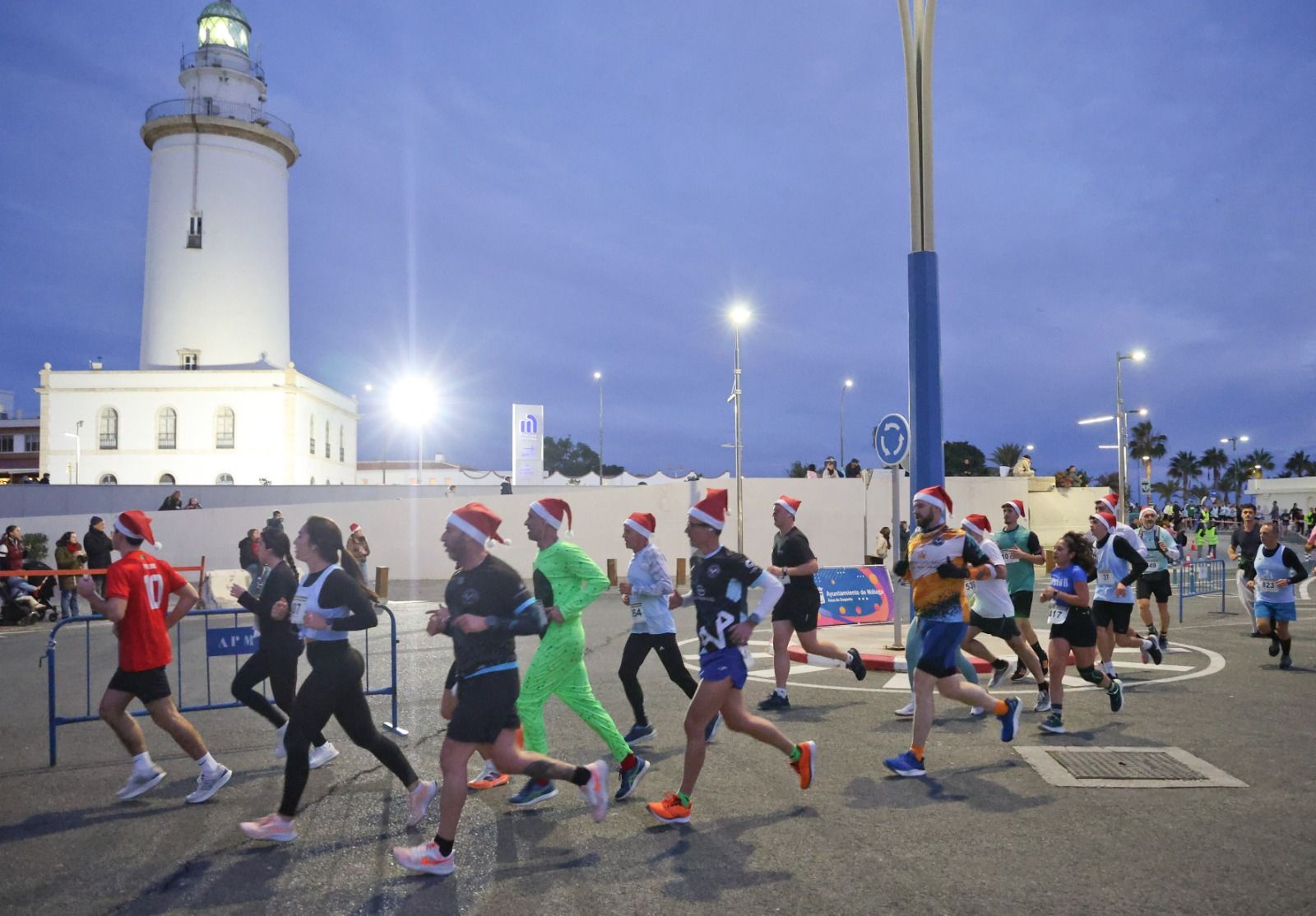 Las fotos de la San Silvestre del Real Club Mediterráneo en Málaga