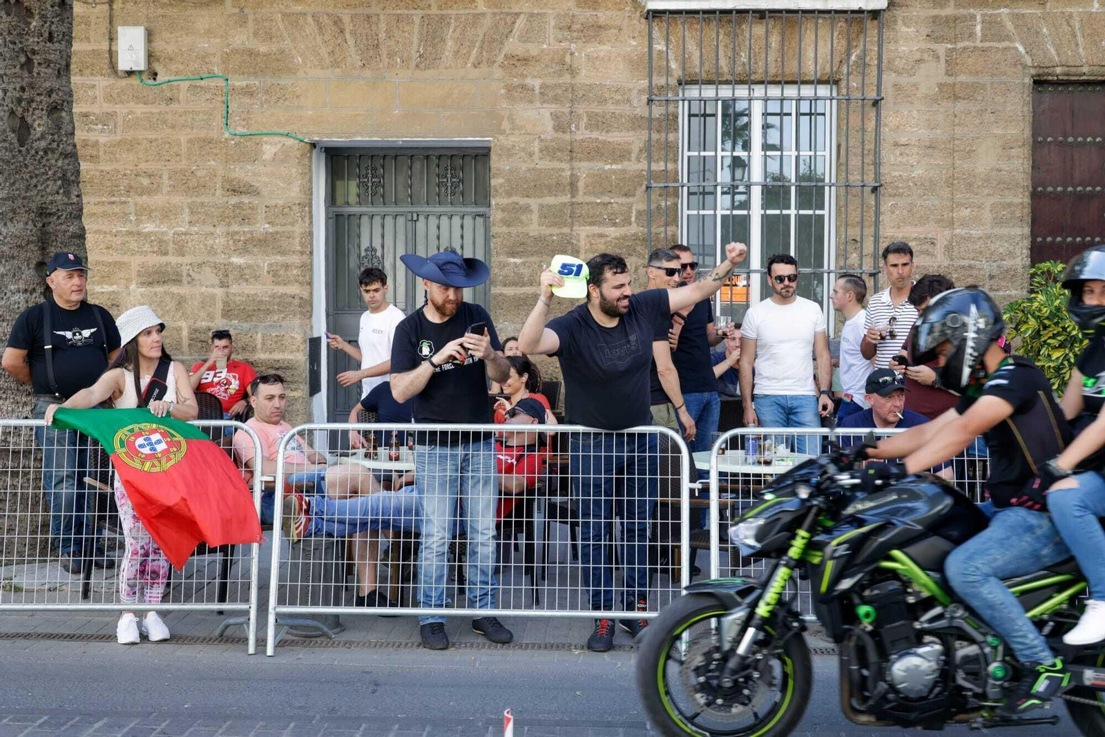 El viernes de motorada en El Puerto, en imágenes