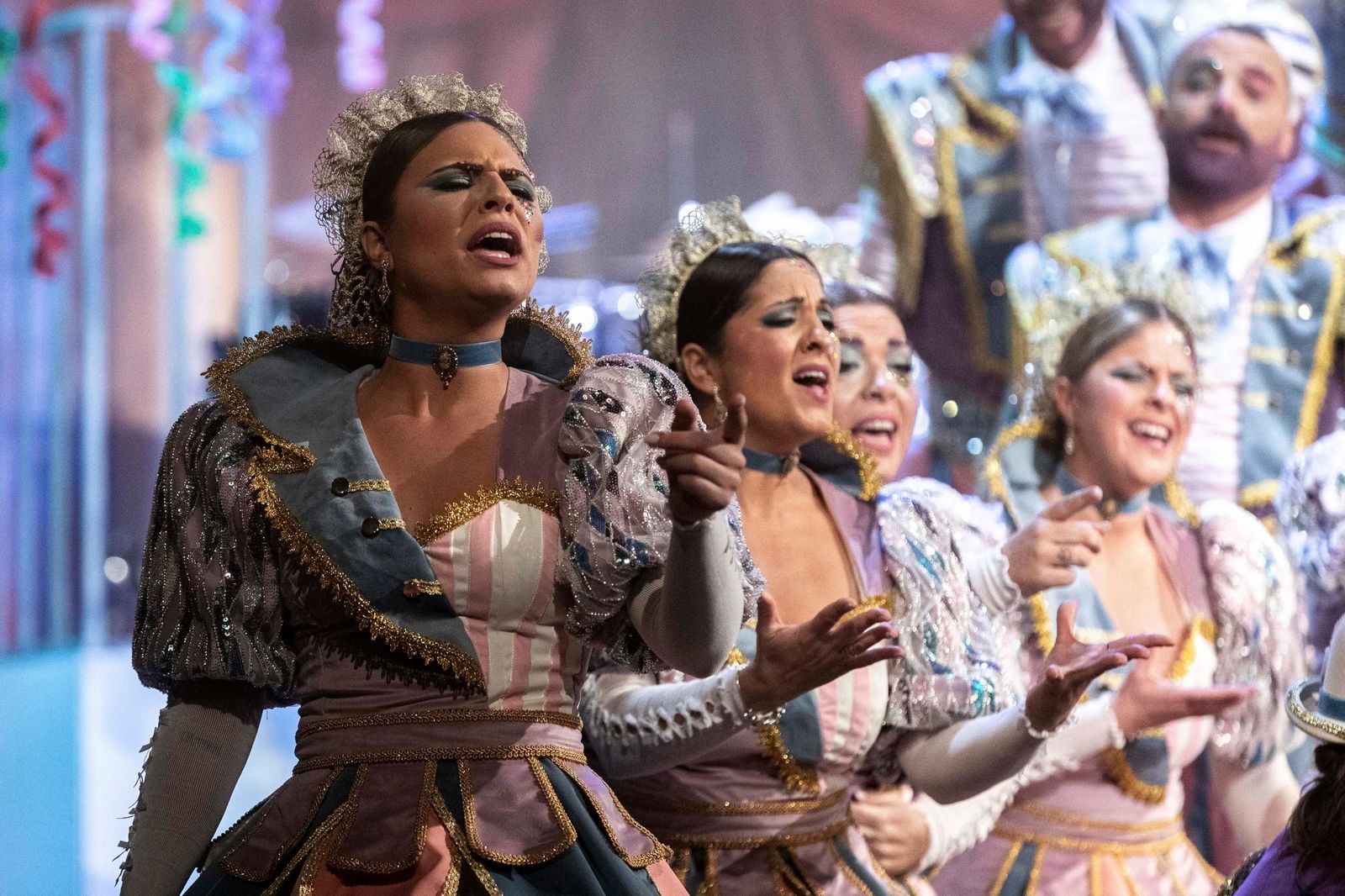 Búscate entre las mejores imágenes de la décima sesión de preliminares del COAC 2025