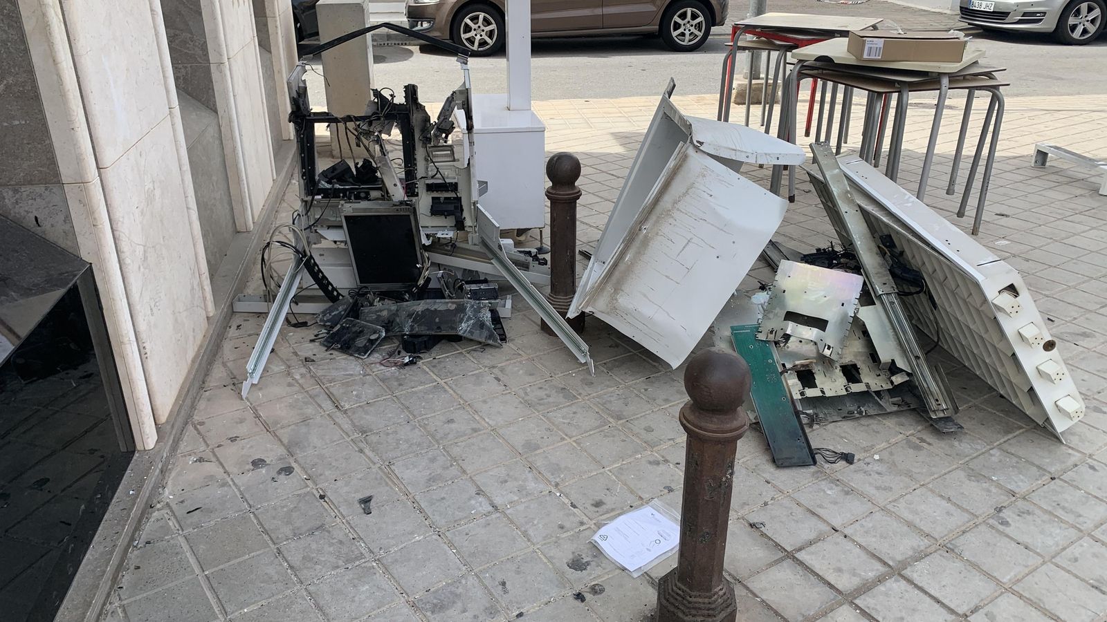 El cajero automático ha quedado totalmente destrozado