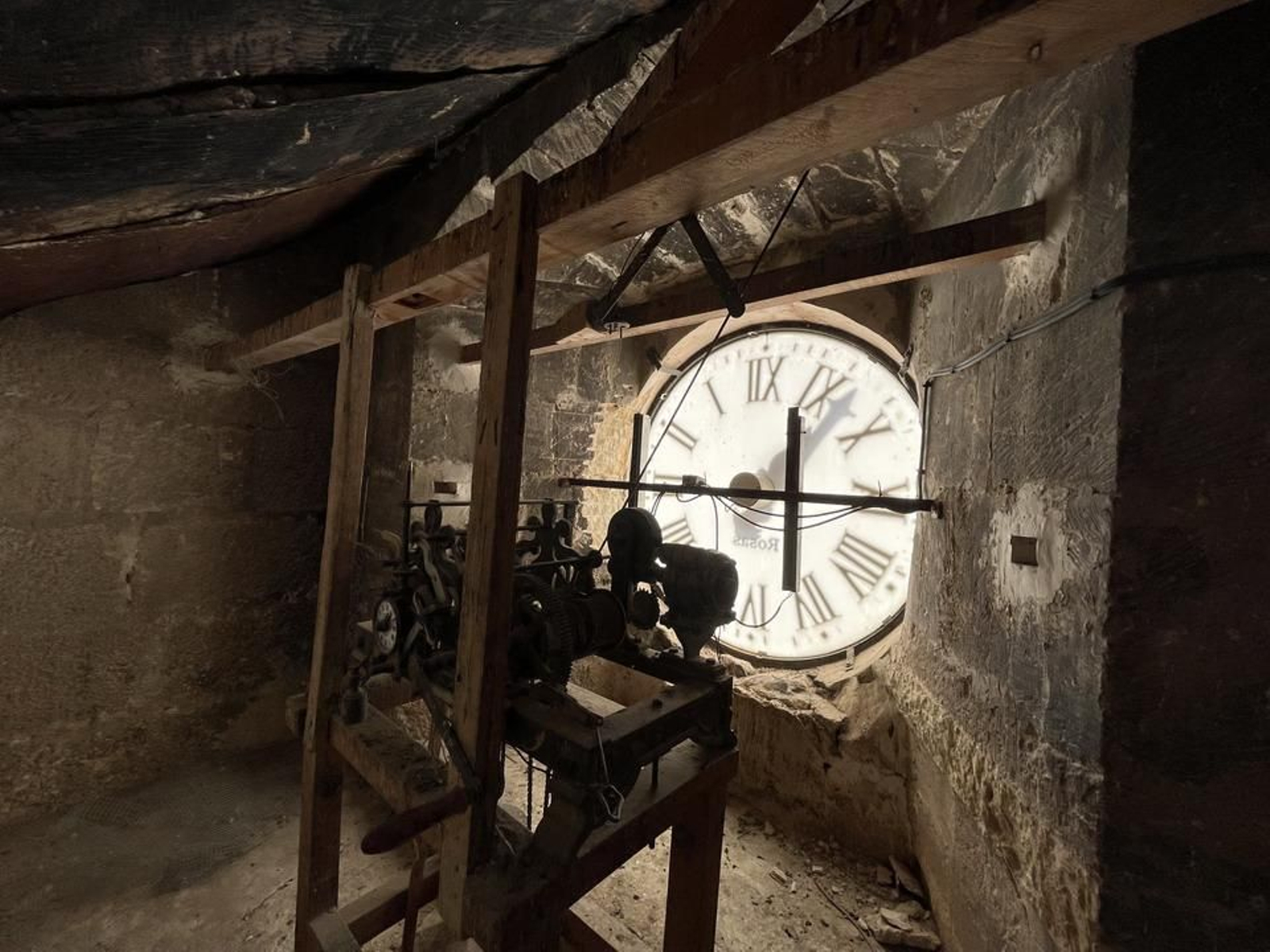 Cuarto del reloj en la segunda planta de la Iglesia Parroquial de Santa María la Mayor Cuarto del reloj en la segunda planta de la Iglesia Parroquial de Santa María la Mayor
