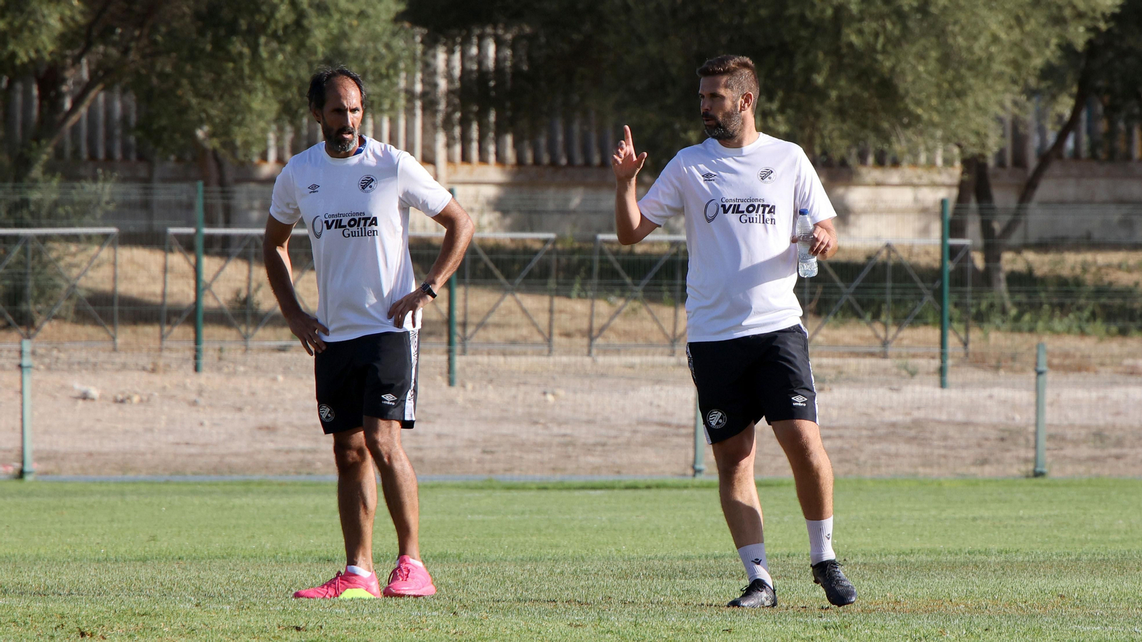 Imágenes del primer entrenamiento de pretemporada del Xerez DFC